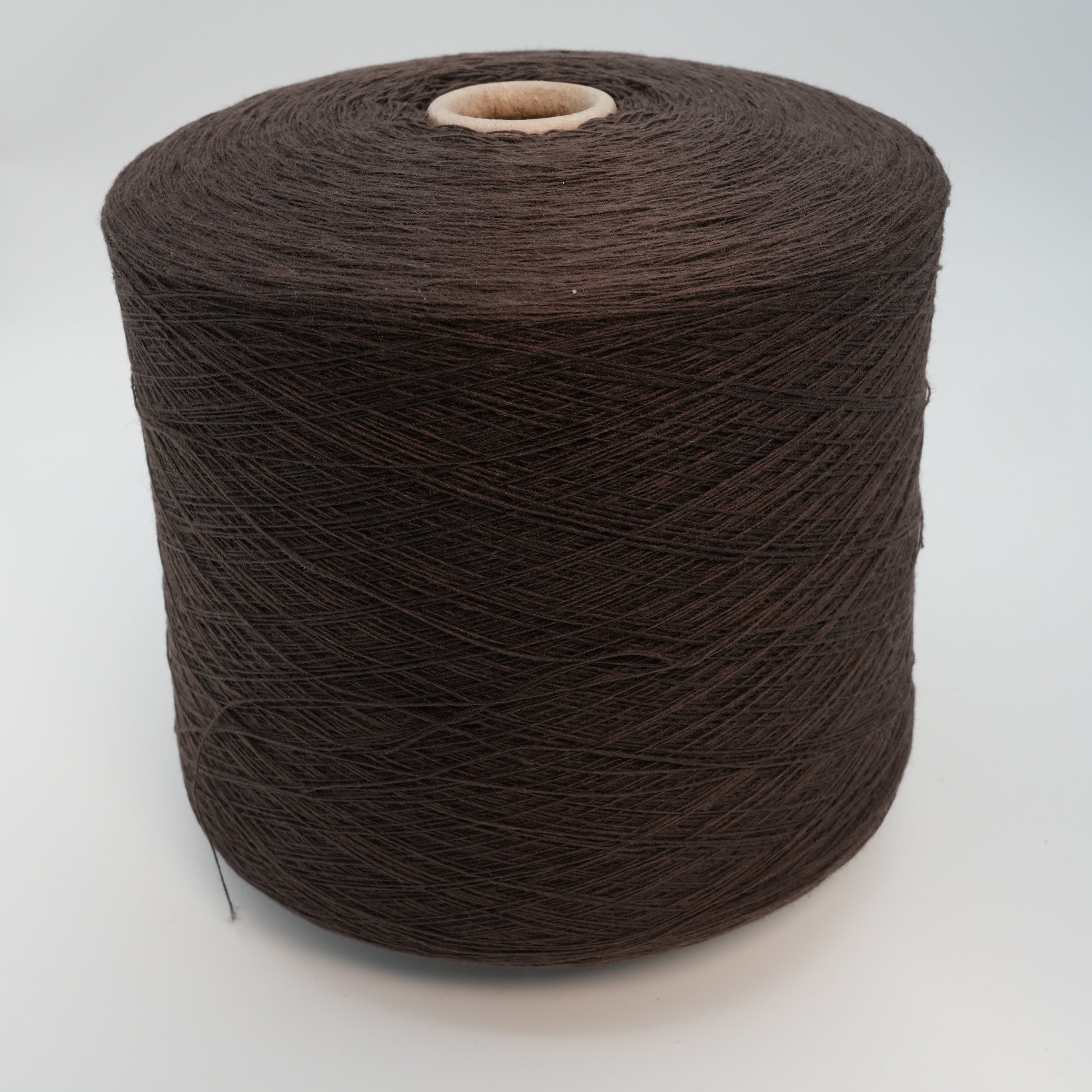Trebisonda 1400m/100g (1531yds/3.5oz), Bitter Chocolate – Cashmere & Fine Wool Blend
