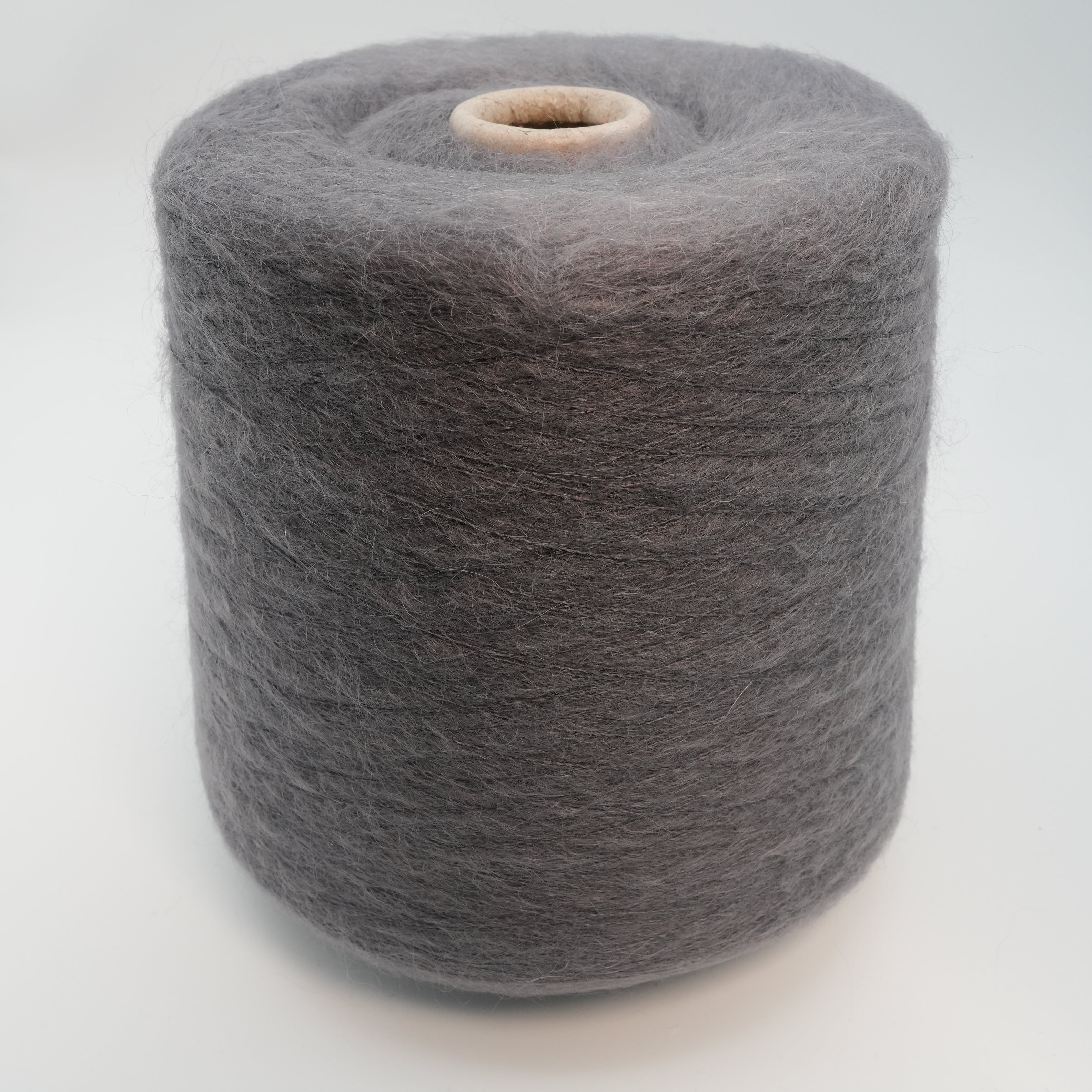 Aurora 1000m/100g (1094yds/3.5oz), Smoky Gray – Super Kid Mohair, Wool & Polyamide Blend