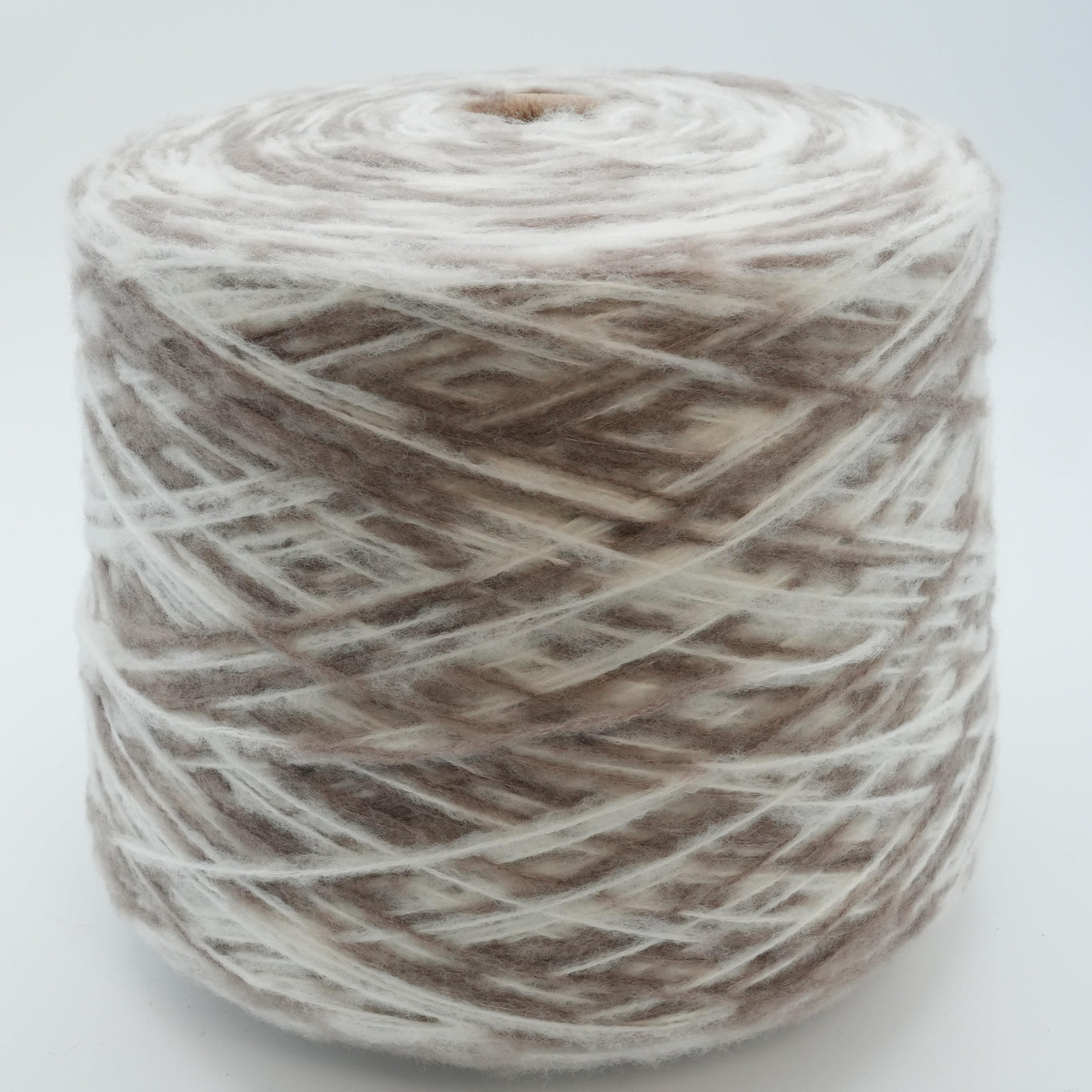 Molly 333m/100g (364yds/3.5oz), Coffee Meringue – Merino Wool & Polyamide Blend