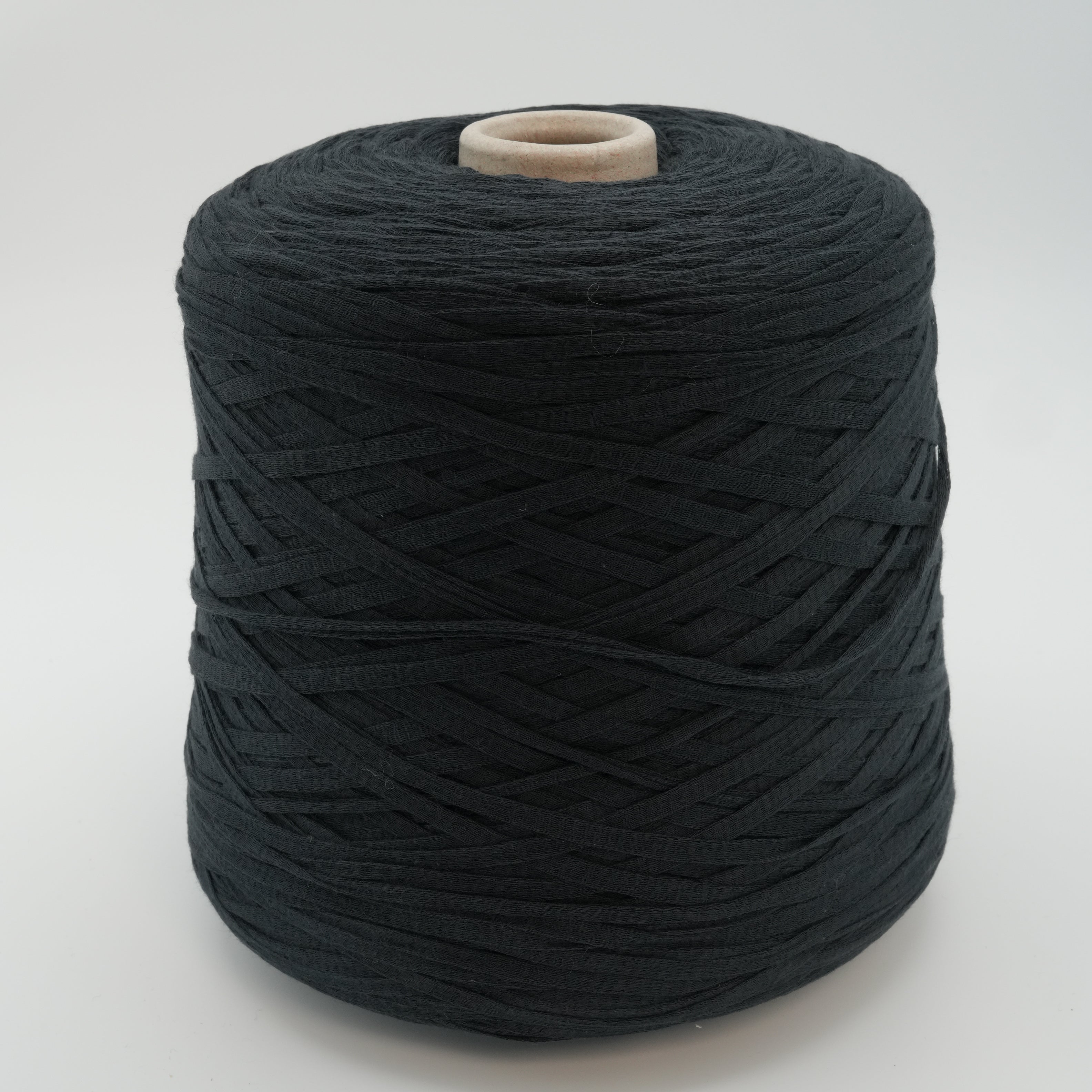 7779 NM 230m/100g (251yds/3.5oz), Abyss Blue – 100% Cotton