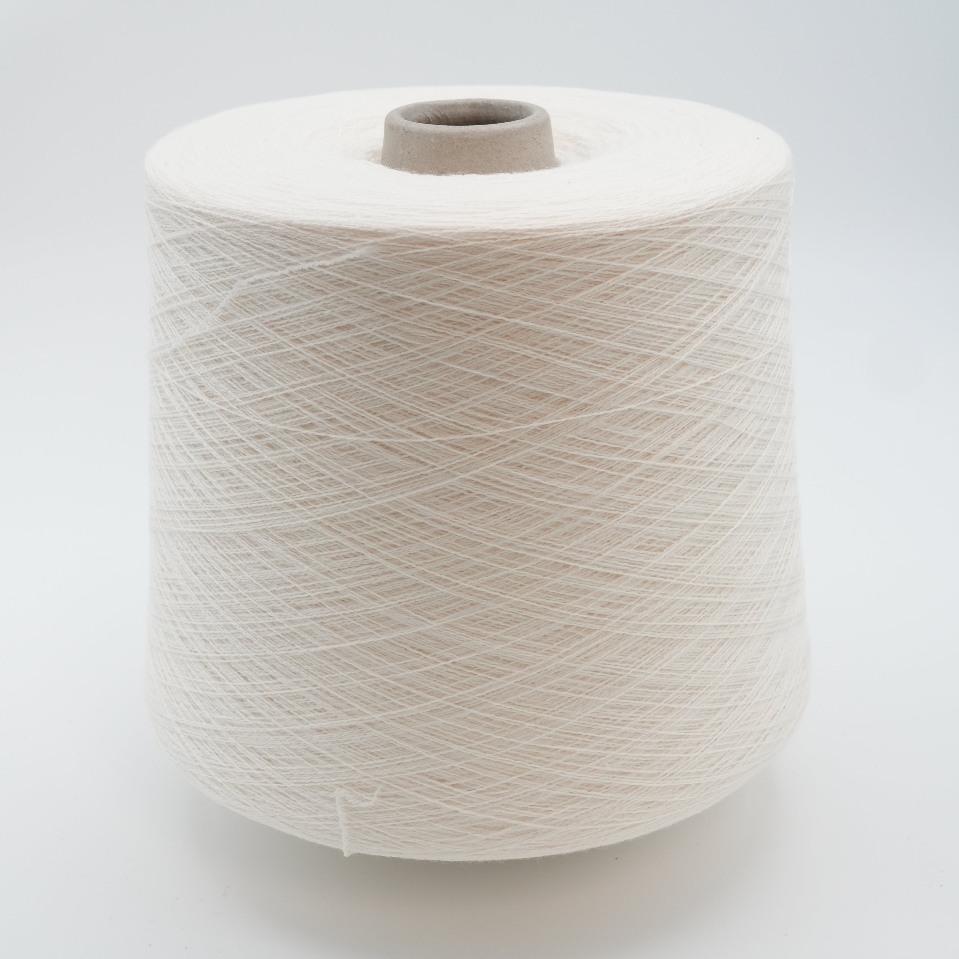 Feel 3800m/100g (4157yds/3.5oz), Warm White – Merino Wool, Cotton & Polyamide Blend