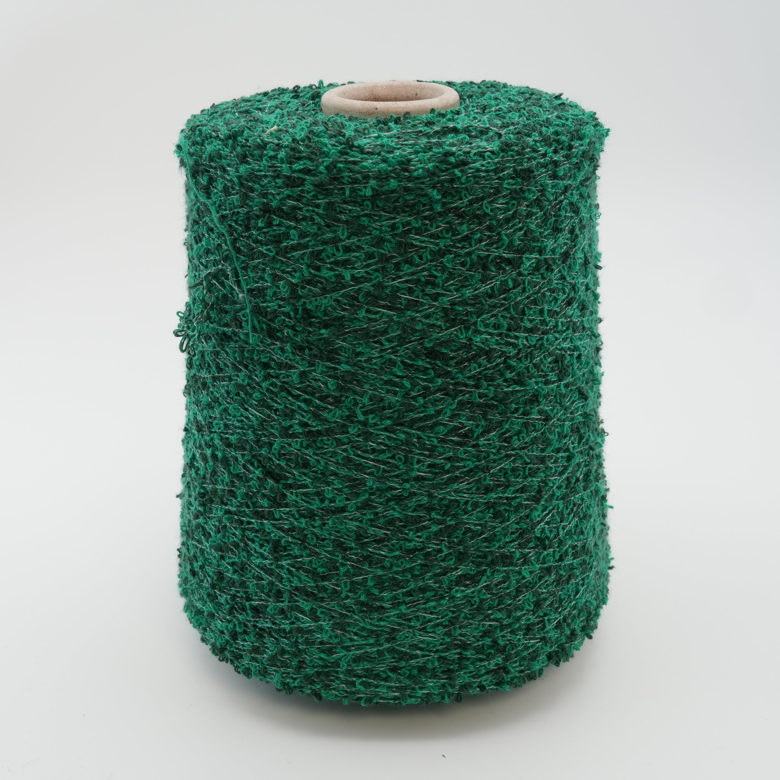 Curly 400m/100g (437yds/3.5oz), Green on Black – Cotton & Polyamide Blend
