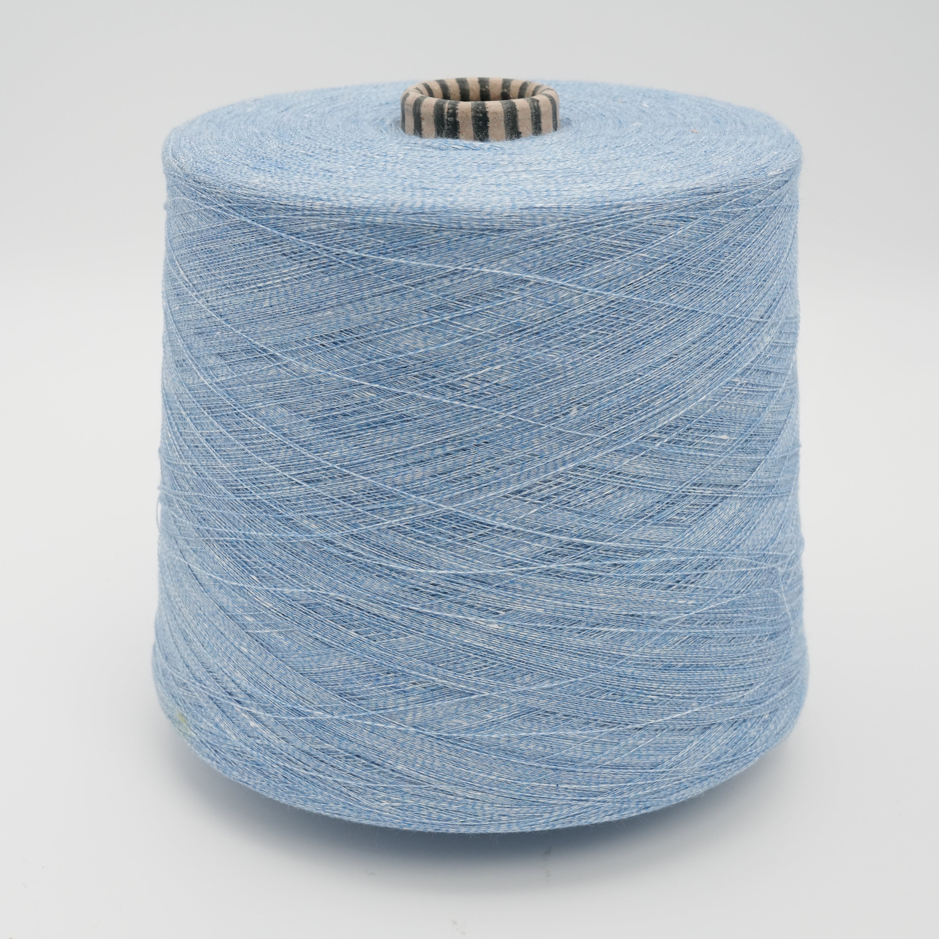 Moire 2350m/100g (2569yds/3.5oz), Chambray Mist – Linen & Cotton Blend
