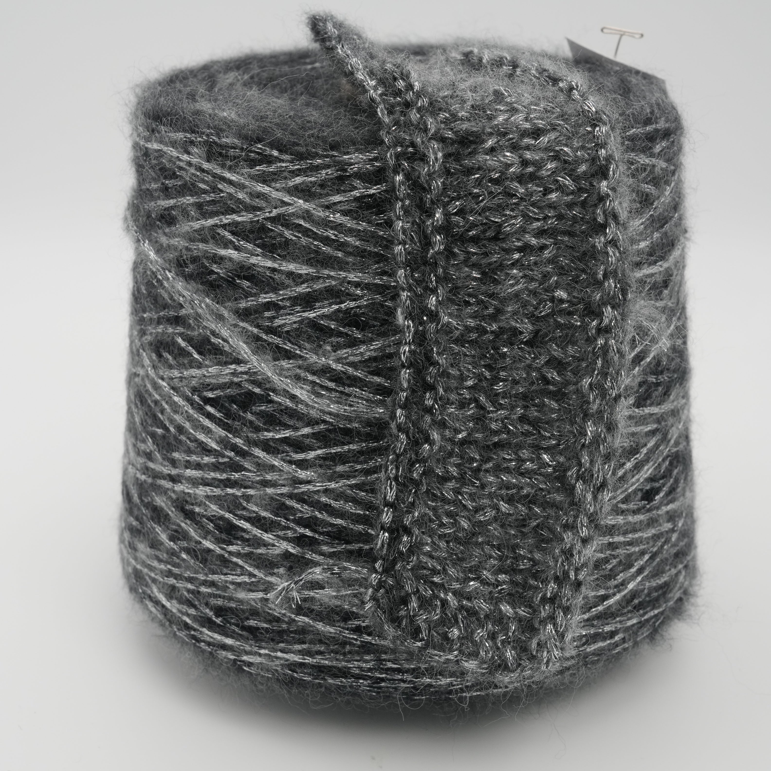 Silver Graphite 260m/100g (284yds/3.5oz) – 60% Merino Wool, 25% Silk, 15% Lurex Blend