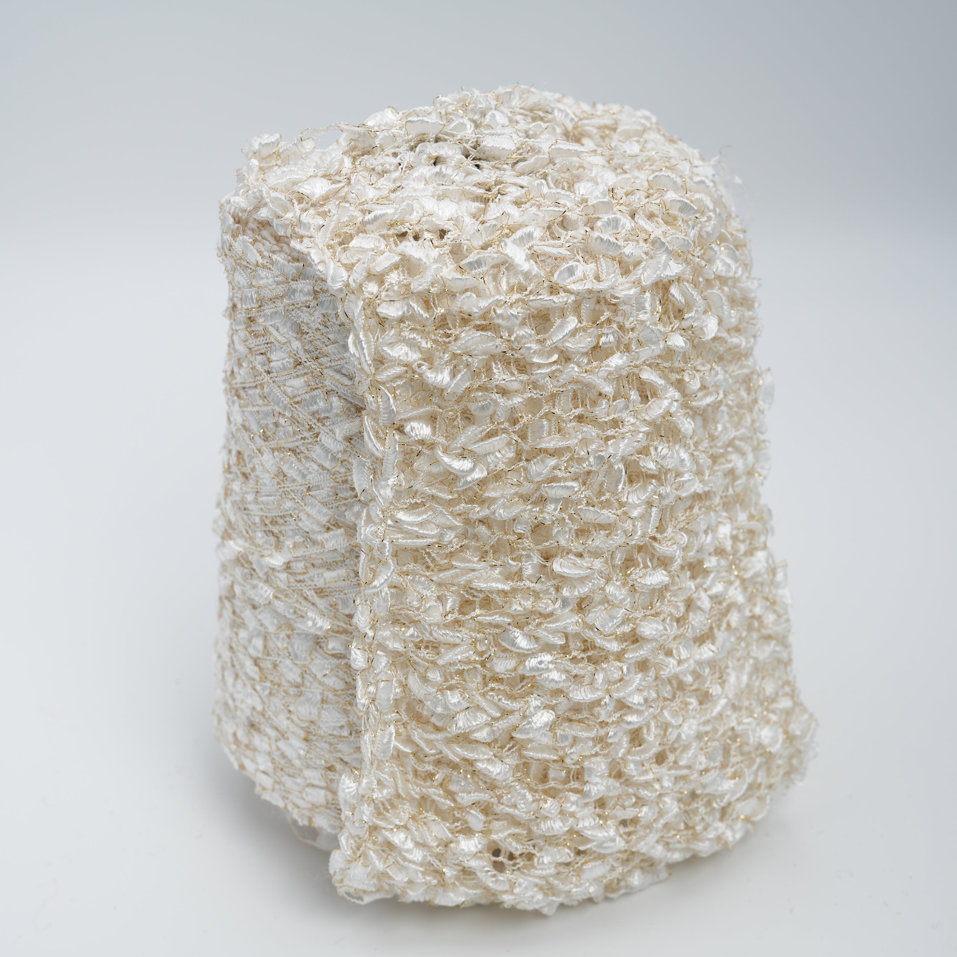 Binario 200m/100g (219yds/3.5oz), Greggio White – Polyamide & Lurex Blend
