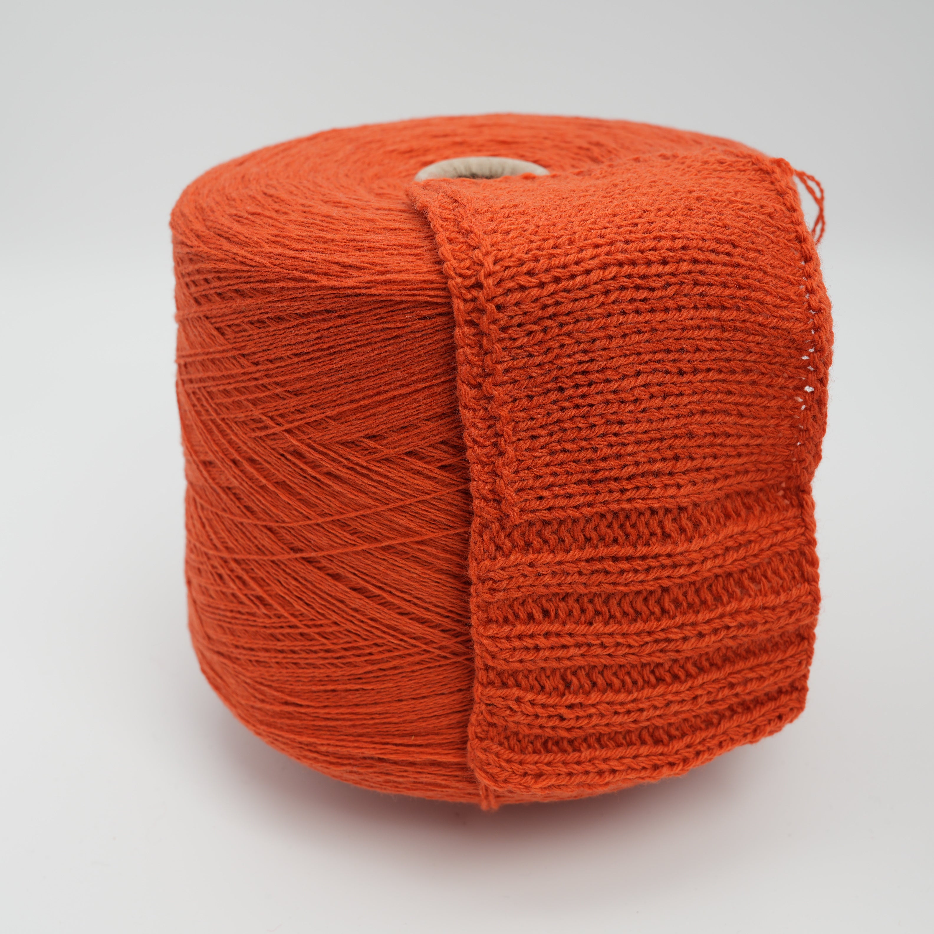 Winter 750m/100g (820yds/3.5oz), Bright Orange – 50% Cashmere & 50% Wool Blend
