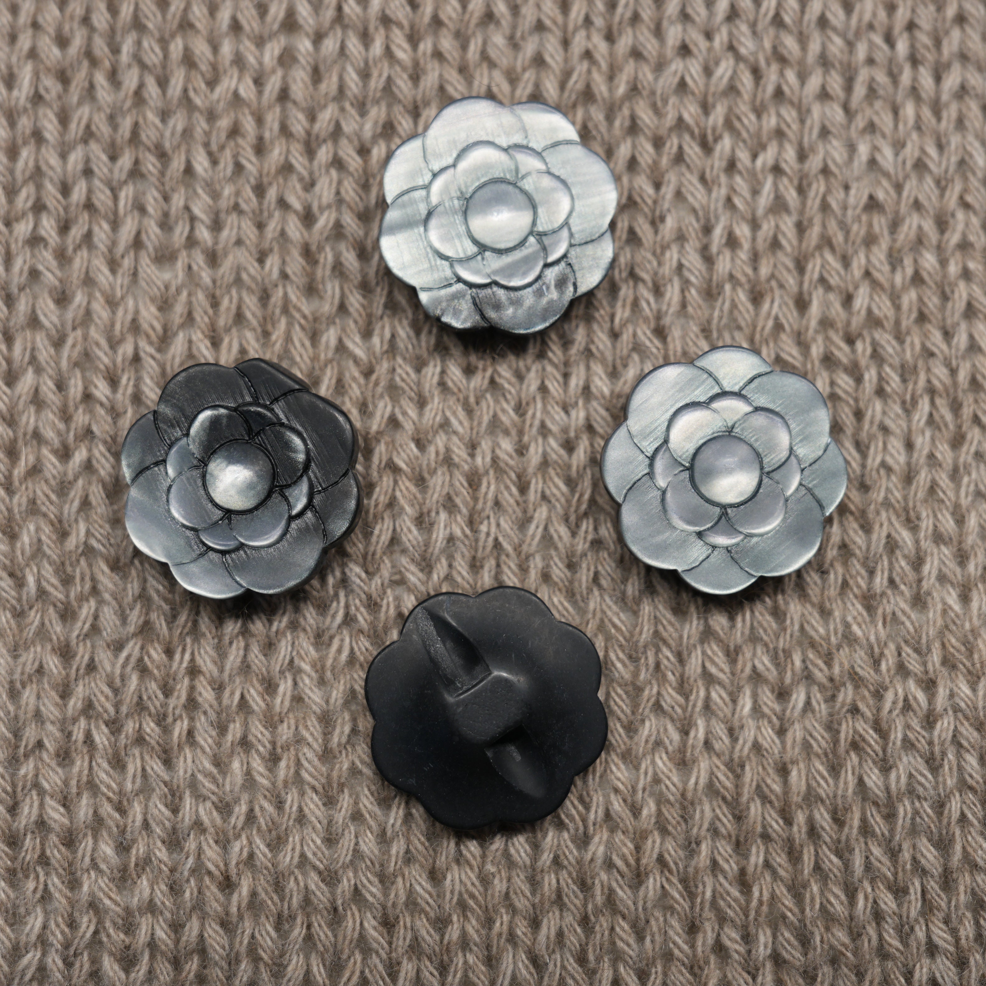 Button 21 mm · Shank · Fratelli Bonfanti (Italy)