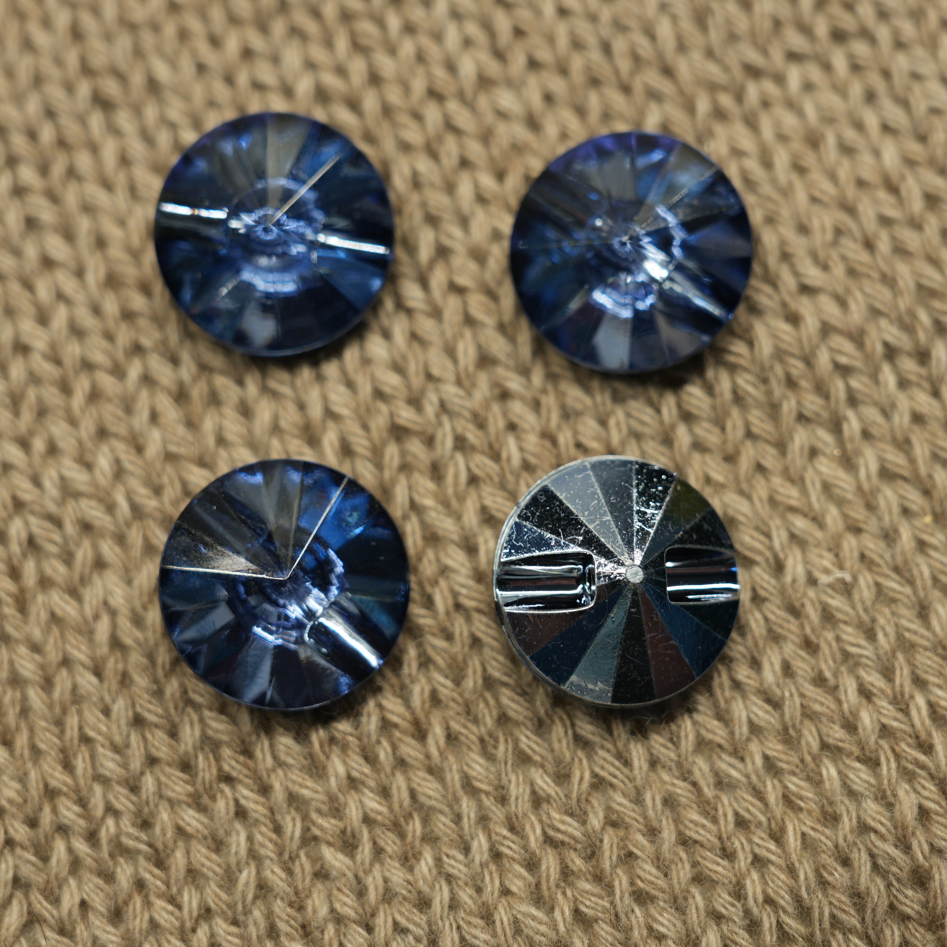 Button 22 mm · Shank · Fratelli Bonfanti (Italy)