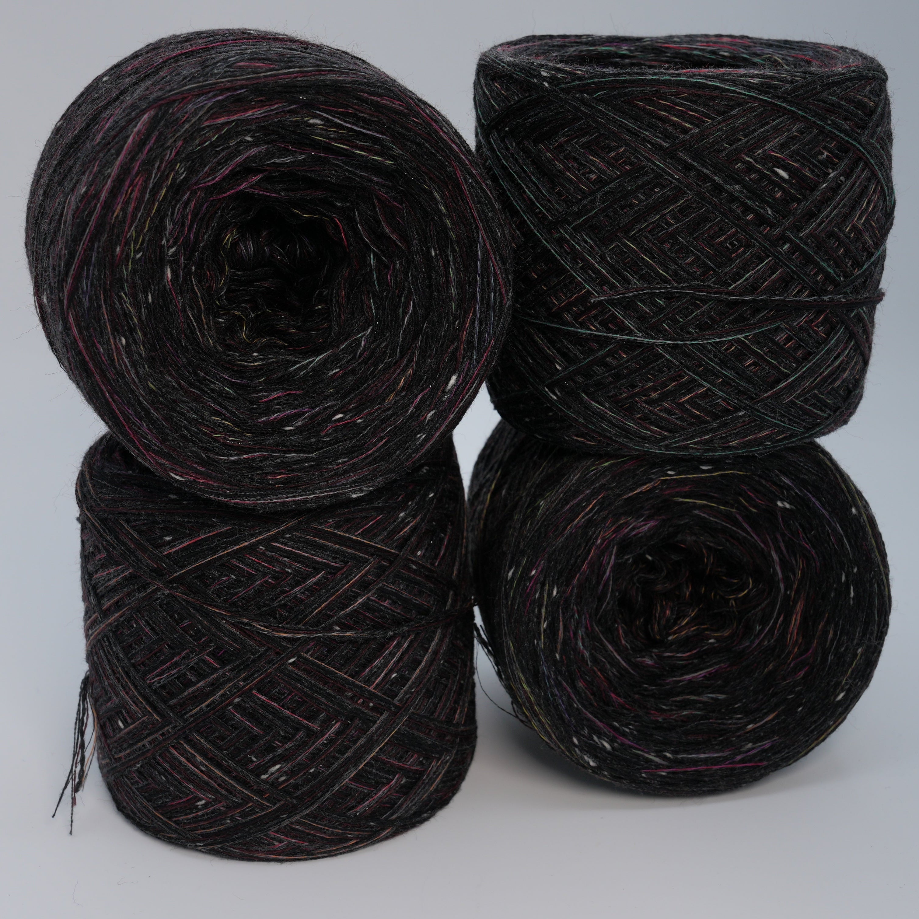 Yarnix Midnight Aurora — 200 m/100 g (WV WS VI Lurex)