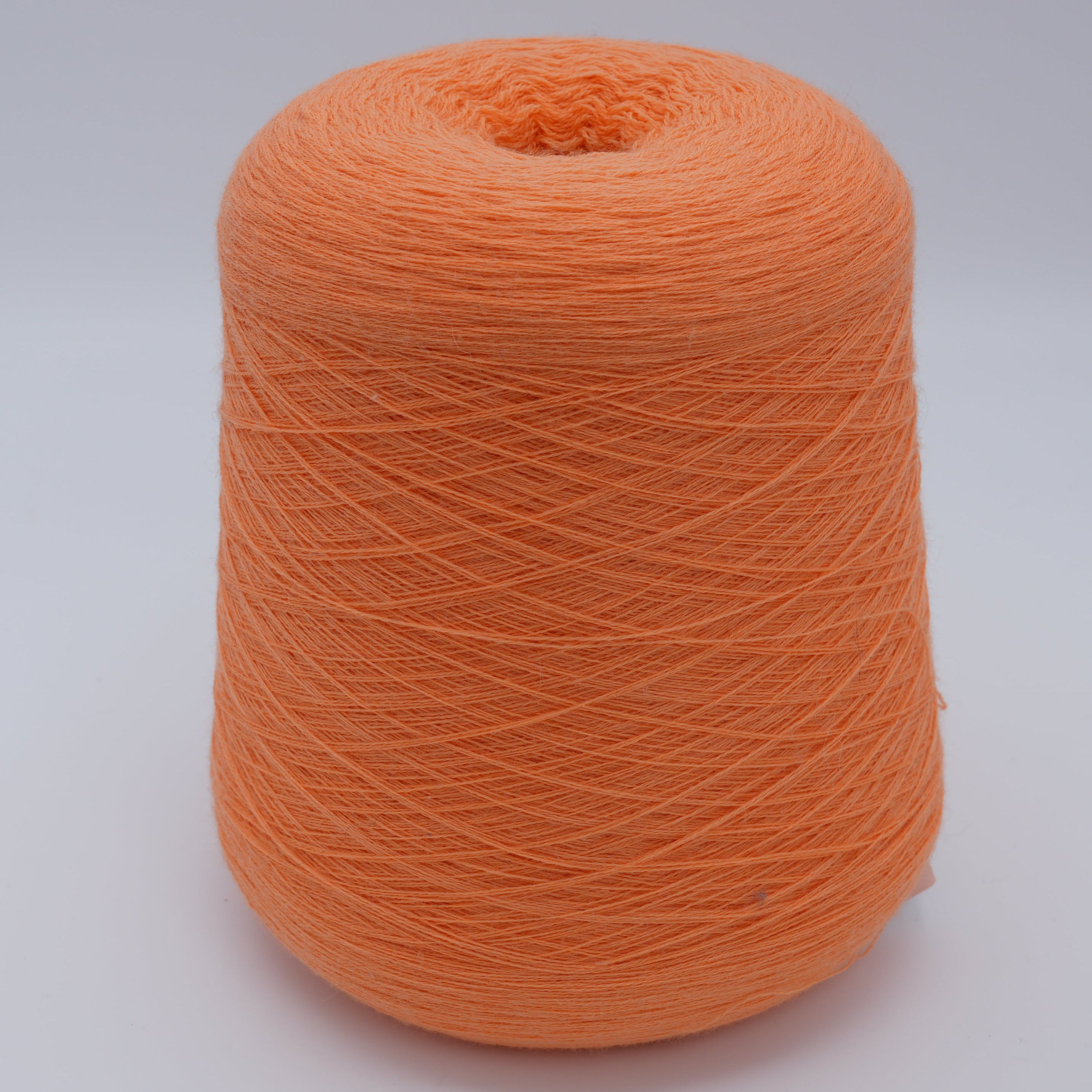 Zefir 2/32 1600m/100g (1750yds/3.5oz) – 100WV