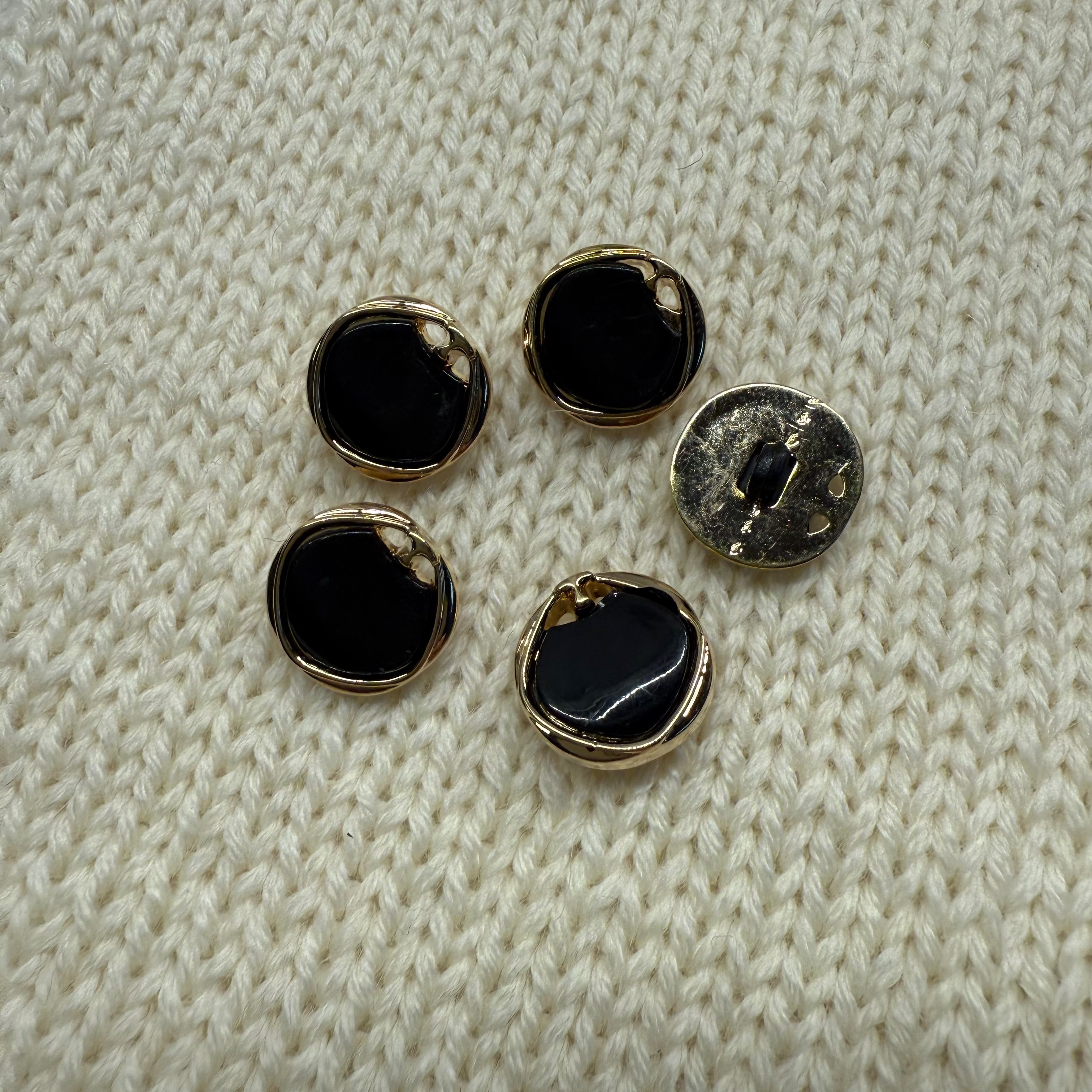 Button 16 mm · Shank · Fratelli Bonfanti (Italy)