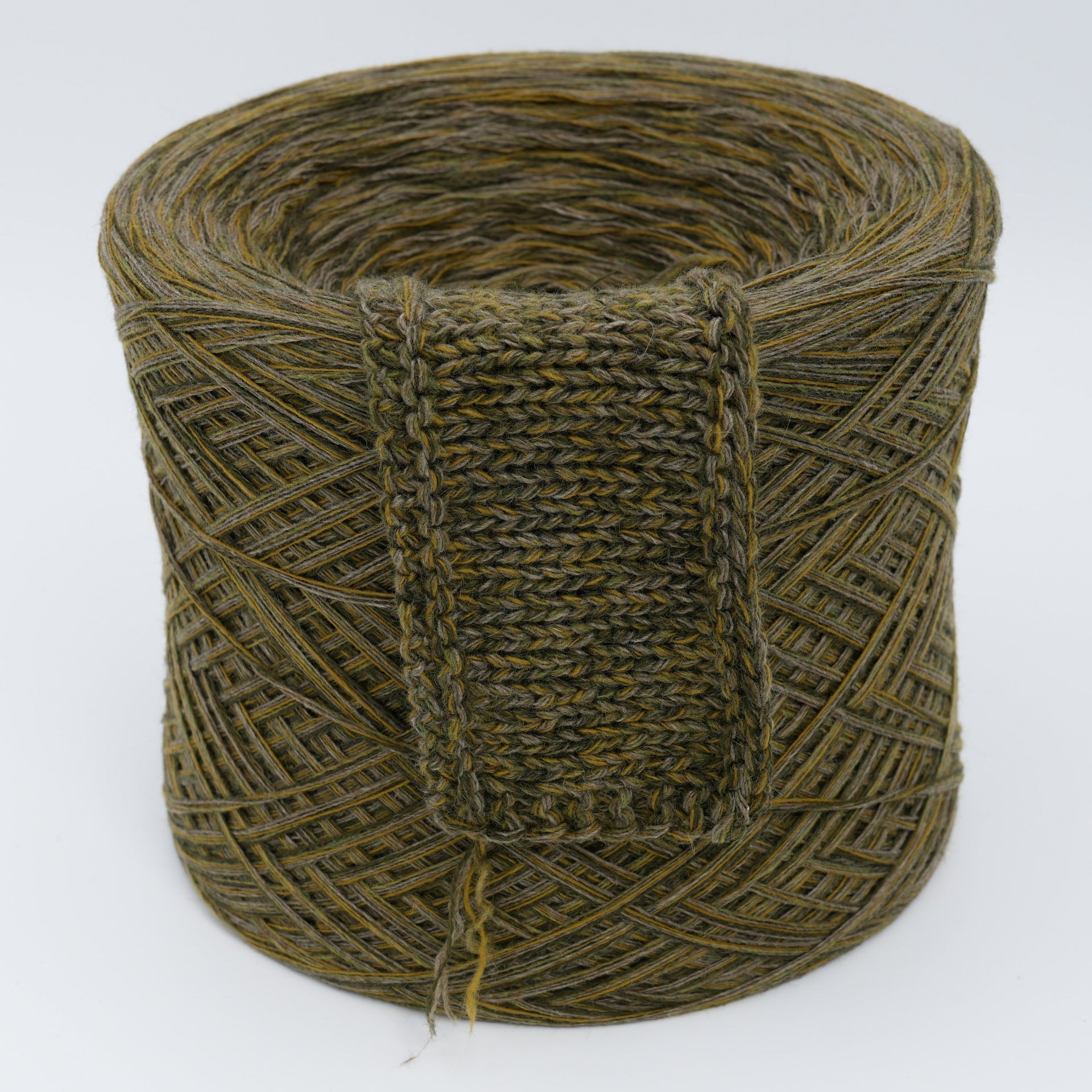 Yarnix – Moss Depth, Merino Blend with 10% Other Fibers