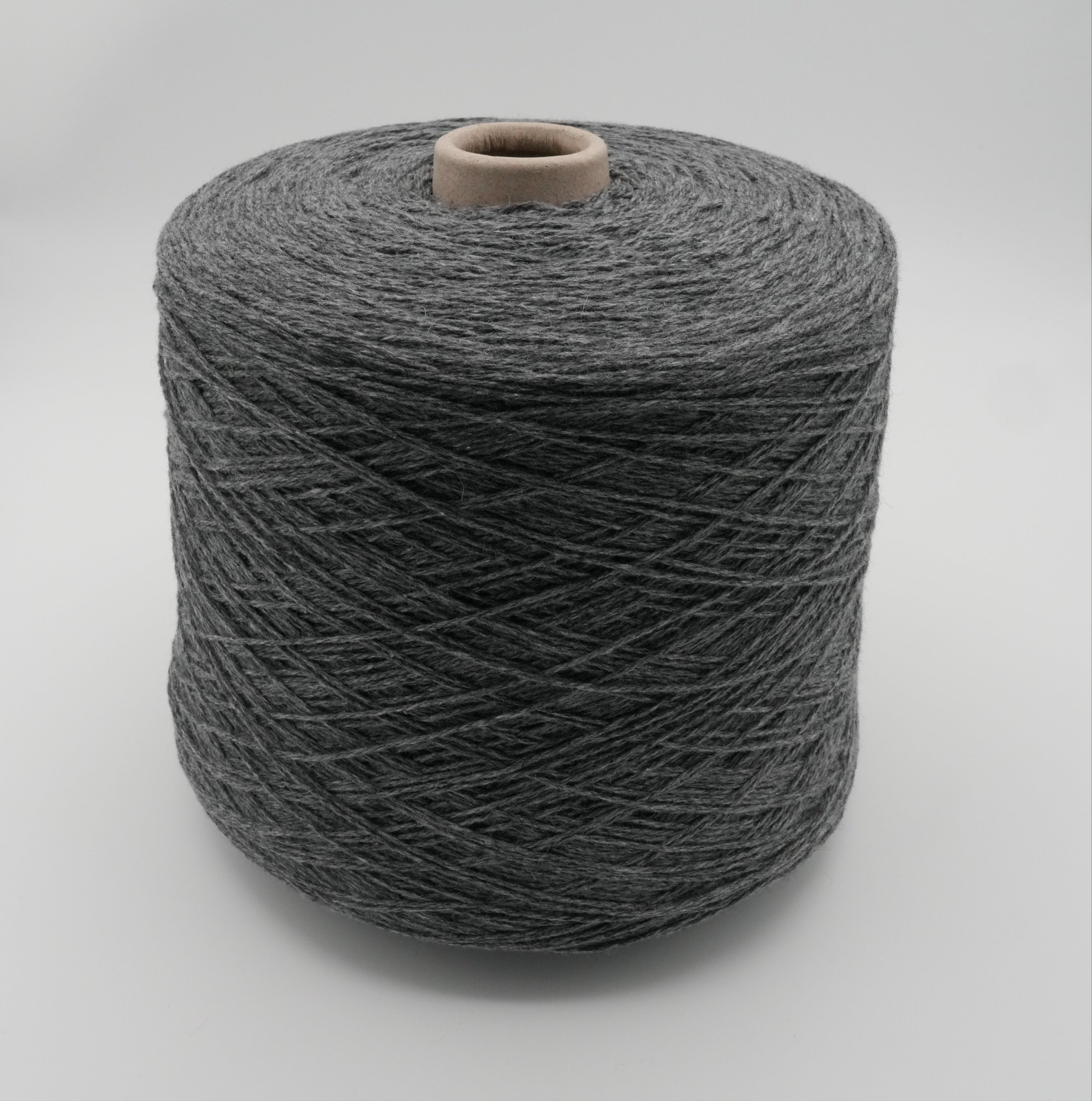 Divino 466m/100g (510yds/3.5oz), Ash Silk – Cashmere & Silk Blend
