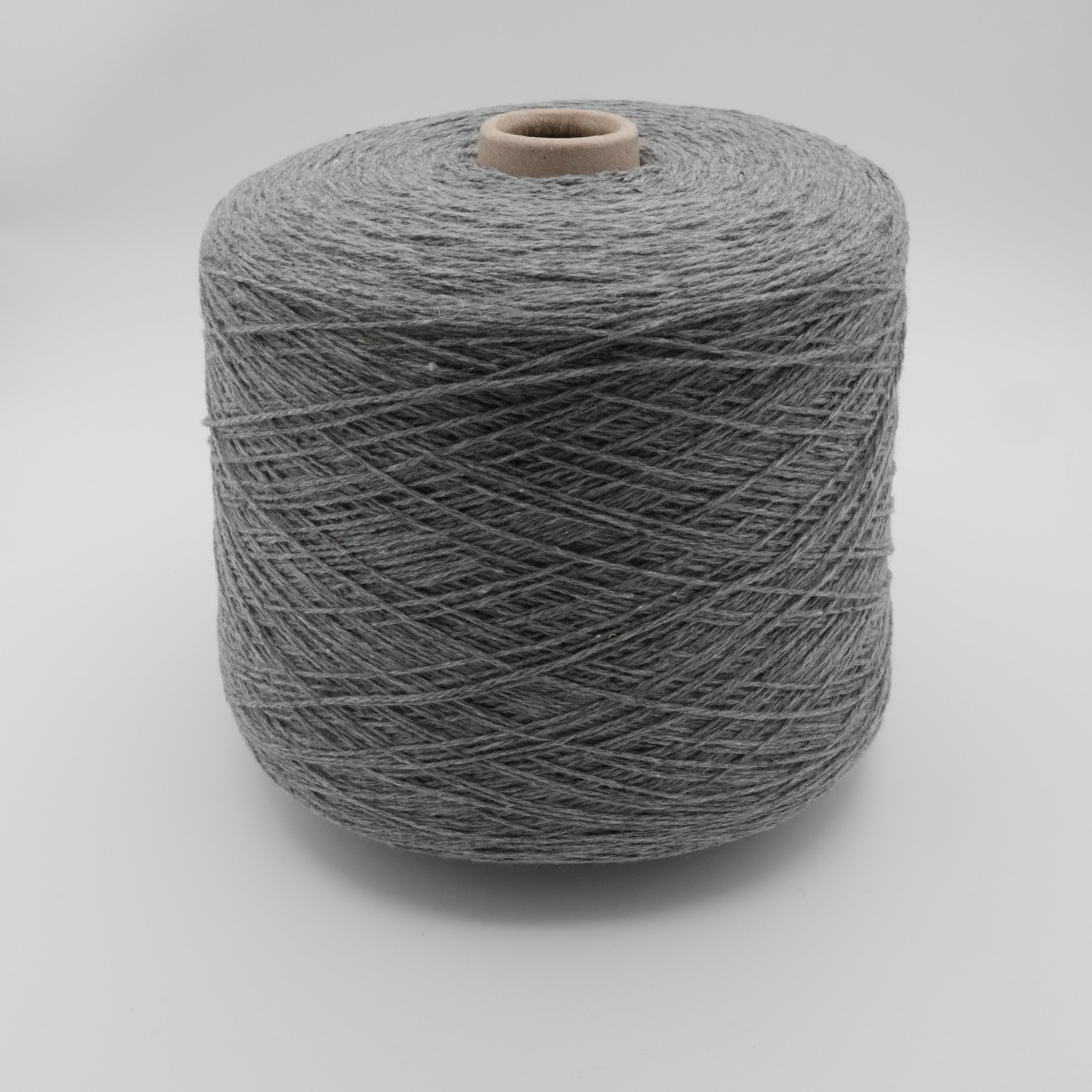 Divino 466m/100g (510yds/3.5oz), Steel Silk – Cashmere & Silk Blend