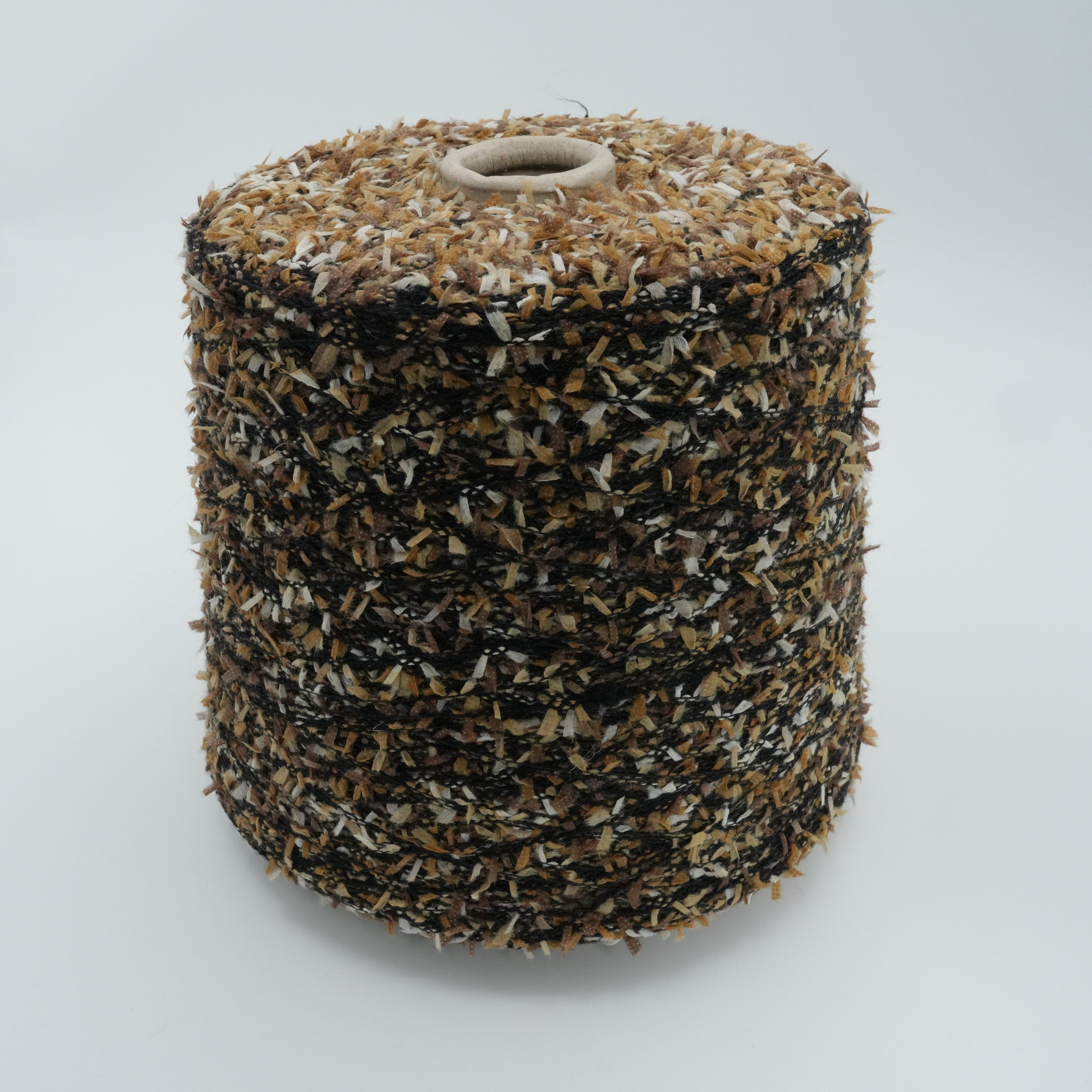 Fantasia Decor 750m/100g (820yds/3.5oz), Nutmeg Companion – 100% Polyamide