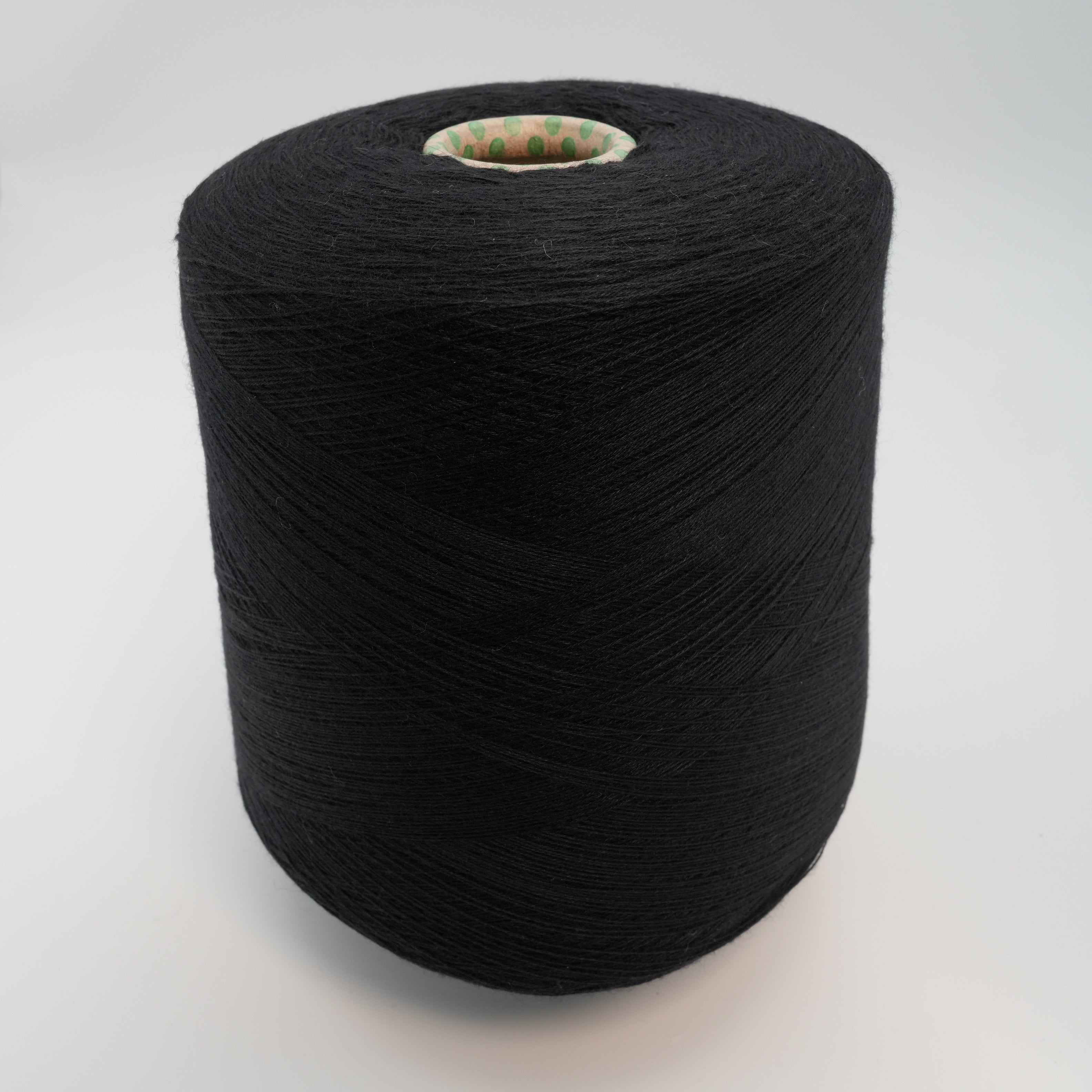 Najad 2000m/100g (2187yds/3.5oz), Infinite Black – Cashmere & Silk Blend