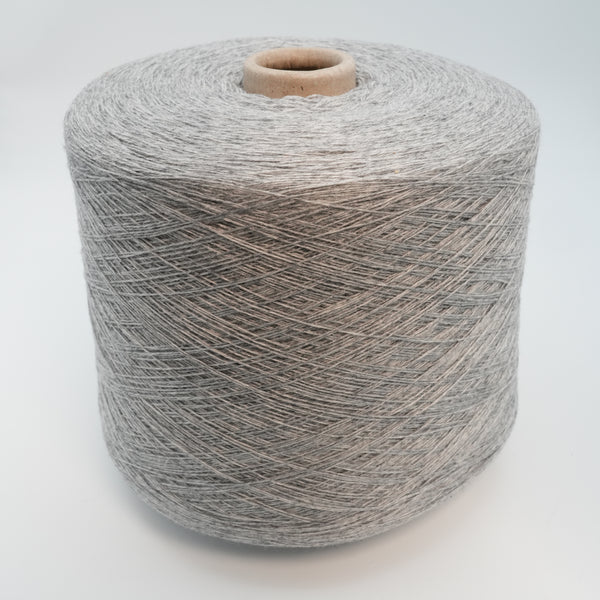 Marylin 1467m/100g (1604yds/3.5oz), Soft Gray – Cashmere & Silk Blend