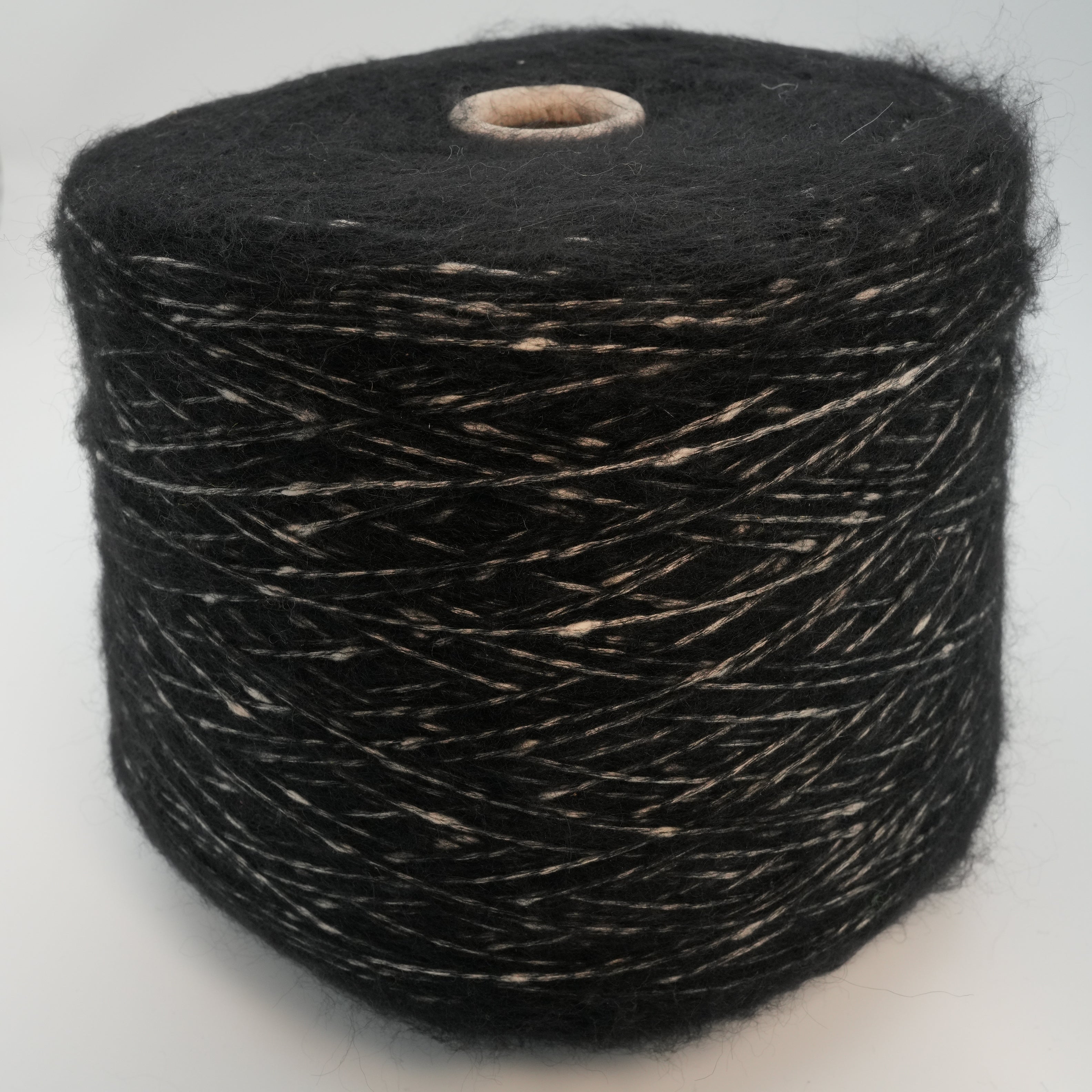 Bellino 250m/100g (273yds/3.5oz), Snowy Coal – Angora, Wool, Acrylic & Polyamide Blend