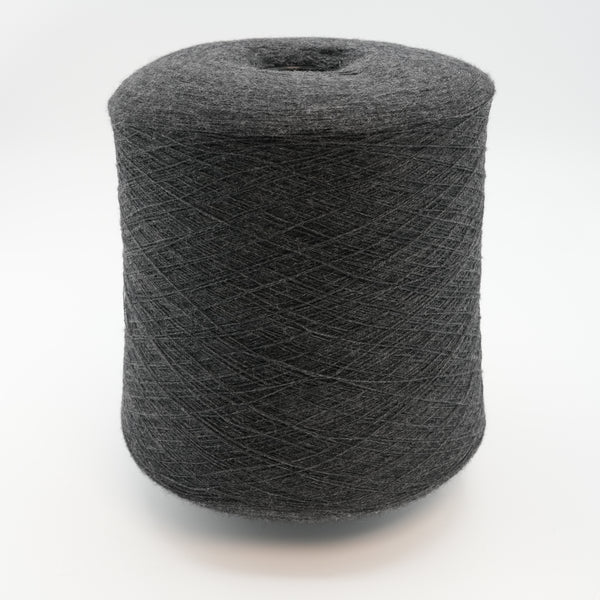 King 2400m/100g (2625yds/3.5oz), Exquisite Charcoal – Cashmere & Fine Virgin Wool Blend