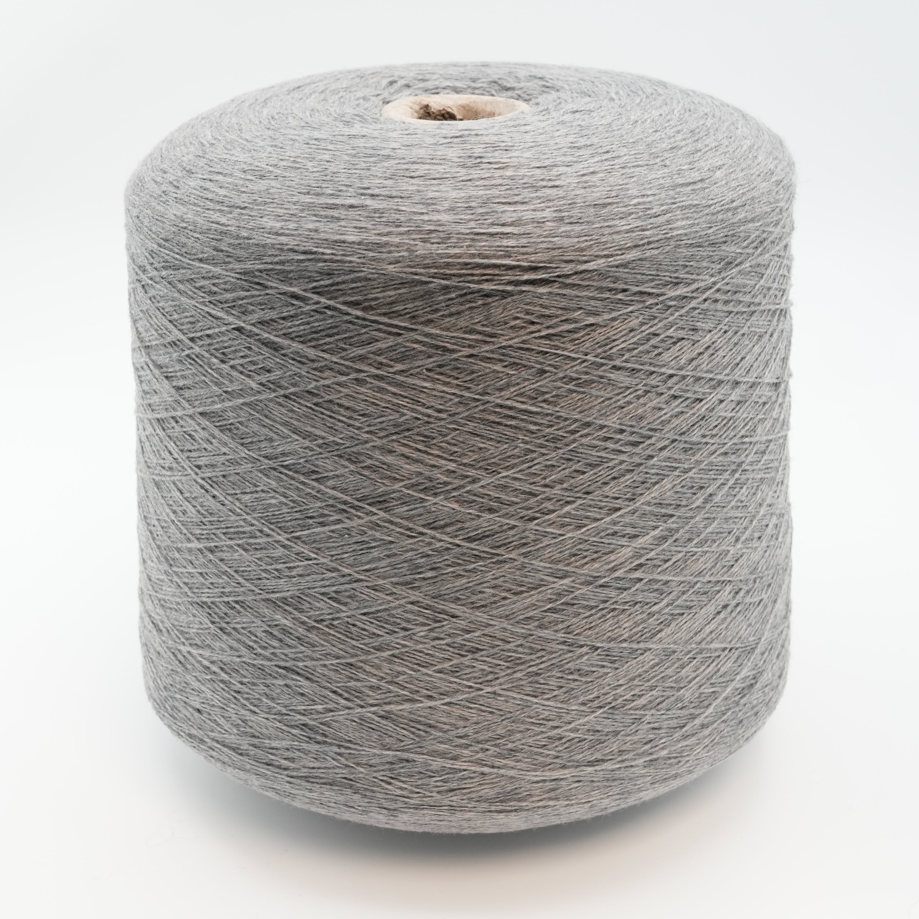 Cashmere 1350m/100g (1476yds/3.5oz), Luxurious Gray – 100% Pure Cashmere