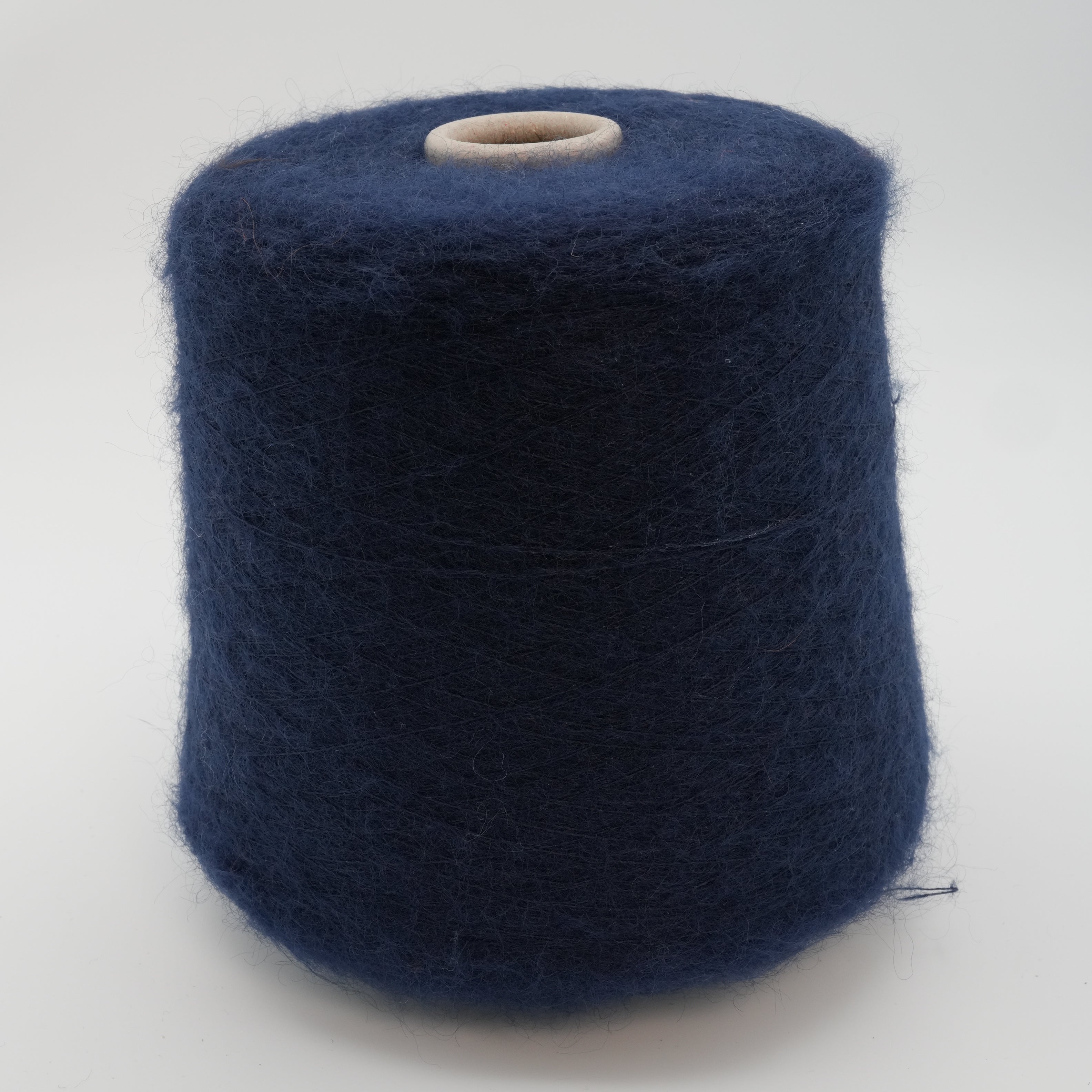 Medina 1000m/100g (1093yds/3.5oz), Ink Blue – Virgin Wool & Polyamide Blend