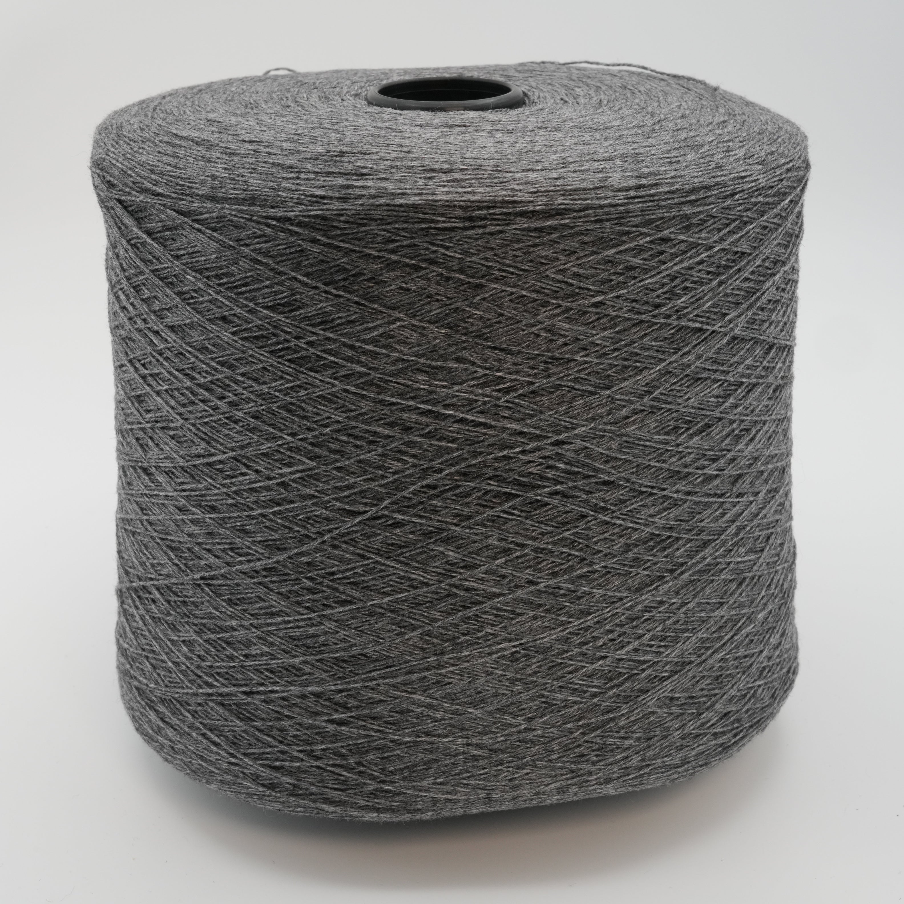 Viscose Cashmere | Magnificent Grey 1333m/100g (1452yds/3.5oz), 70% Viscose (VI), 30% Cashmere (WS)