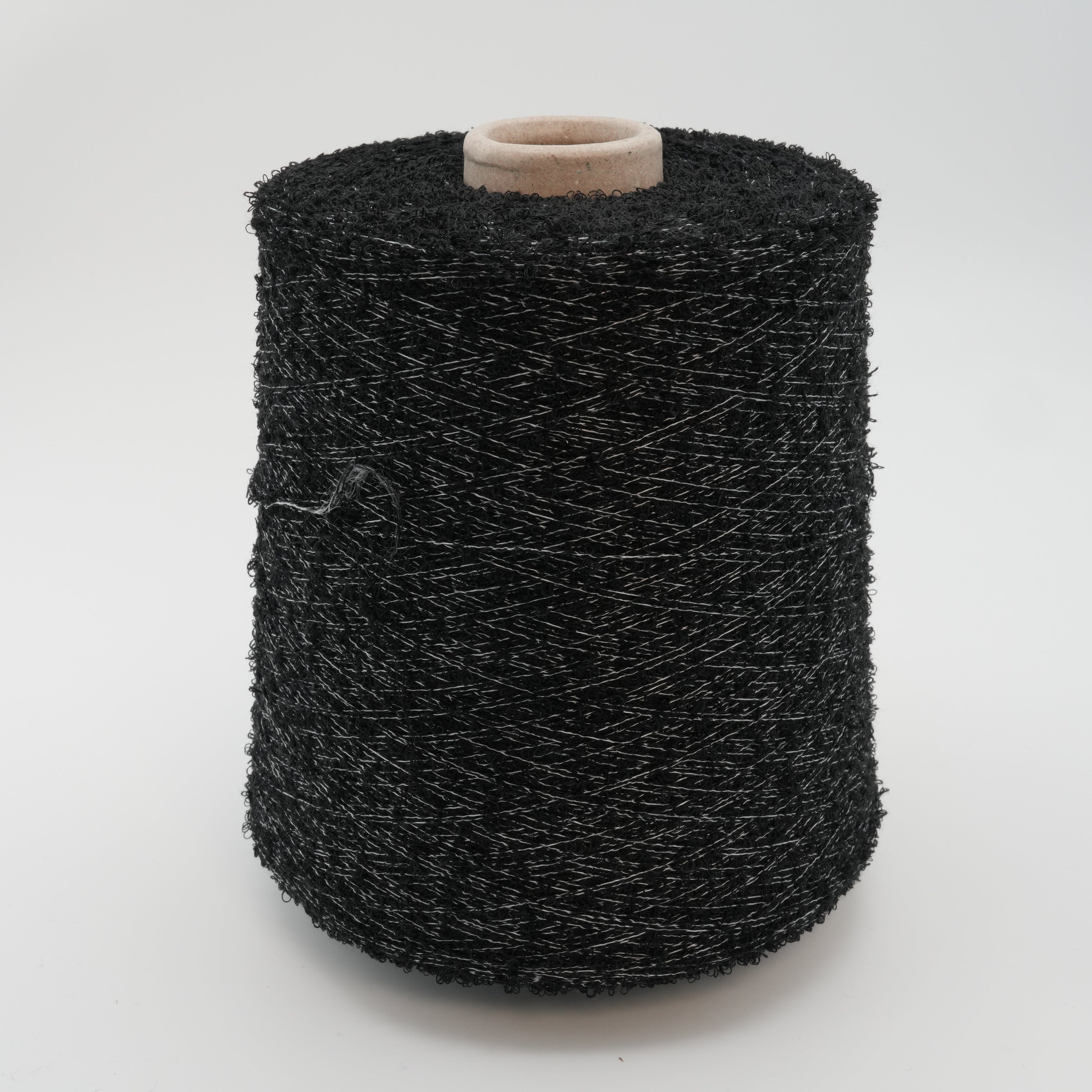 Curly 400m/100g (437yds/3.5oz), Black on White – Cotton & Polyamide Blend