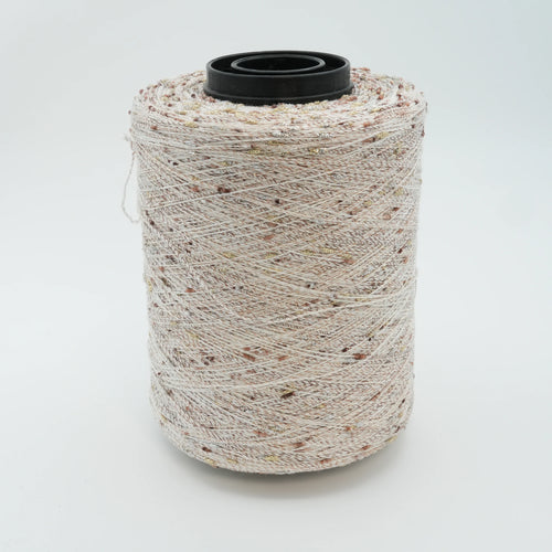 Luckystar 600m/100g (656yds/3.5oz) – Viscose, Polyamide & Metallized Polyester Blend