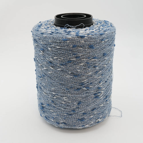 Luckystar 600m/100g (656yds/3.5oz) – Viscose, Polyamide & Metallized Polyester Blend