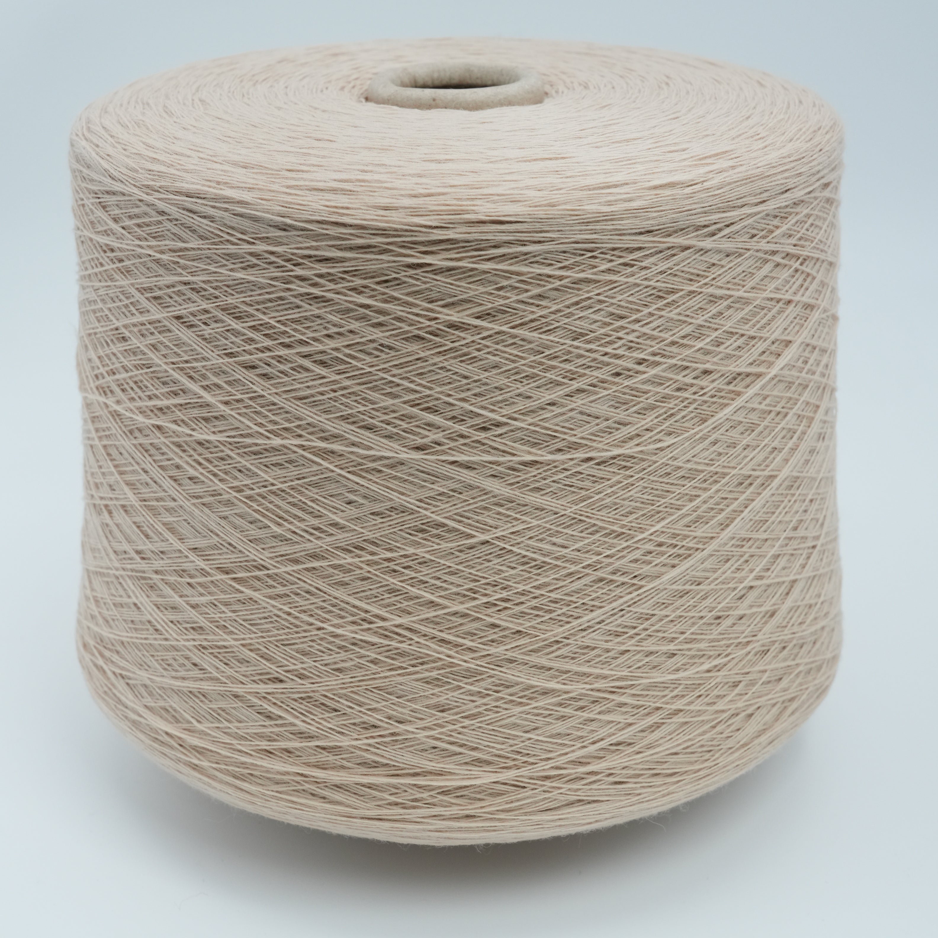 Canberra 1500m/100g (1640yds/3.5oz), Cream Fleece – 100% Lambswool