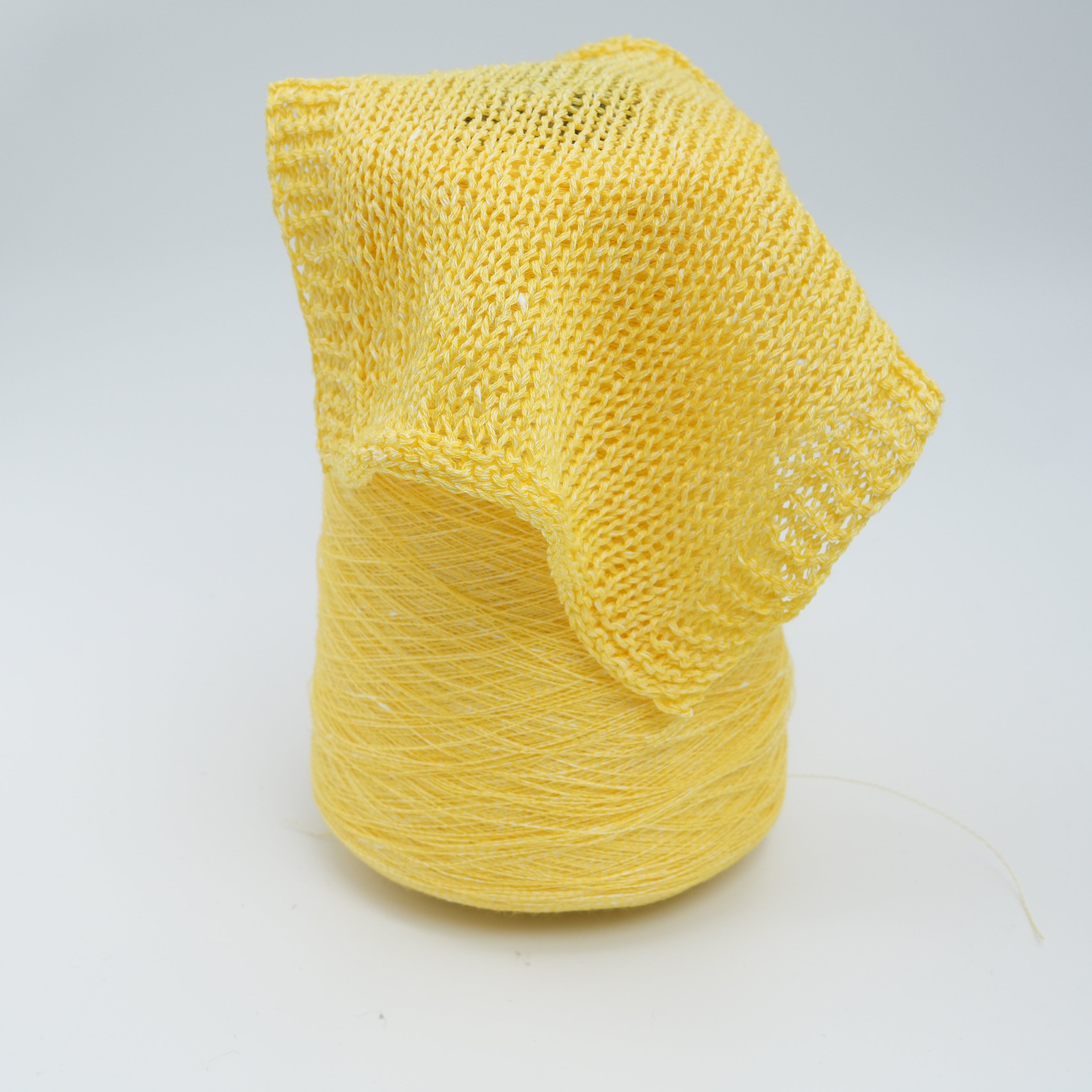 Moire 2350m/100g (2569yds/3.5oz), Dandelion Sorbet – Linen & Cotton Blend