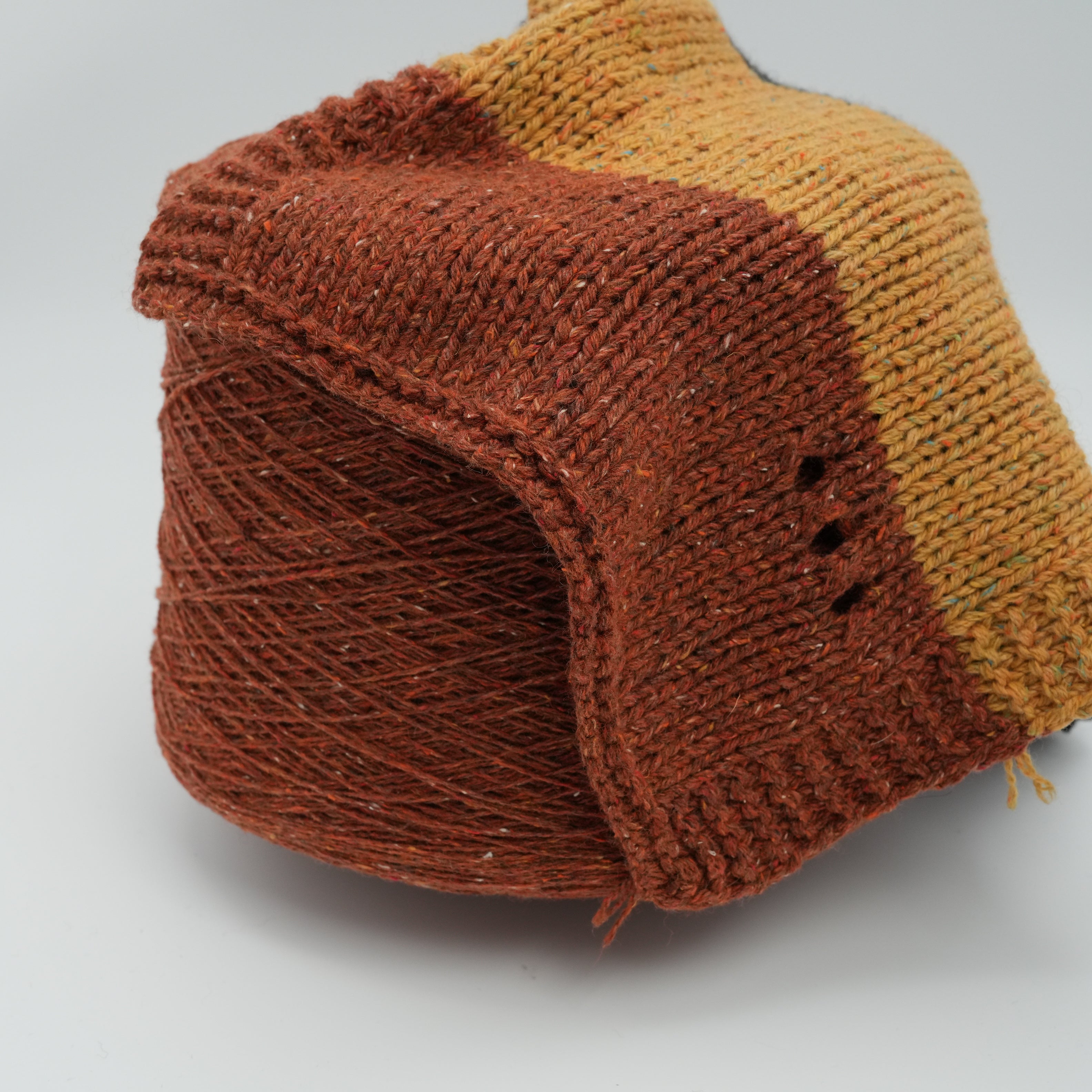 Pigalle 1500m/100g (1640yds/3.5oz), Brick Tweed – Wool, Silk, Polyamide & Viscose Blend