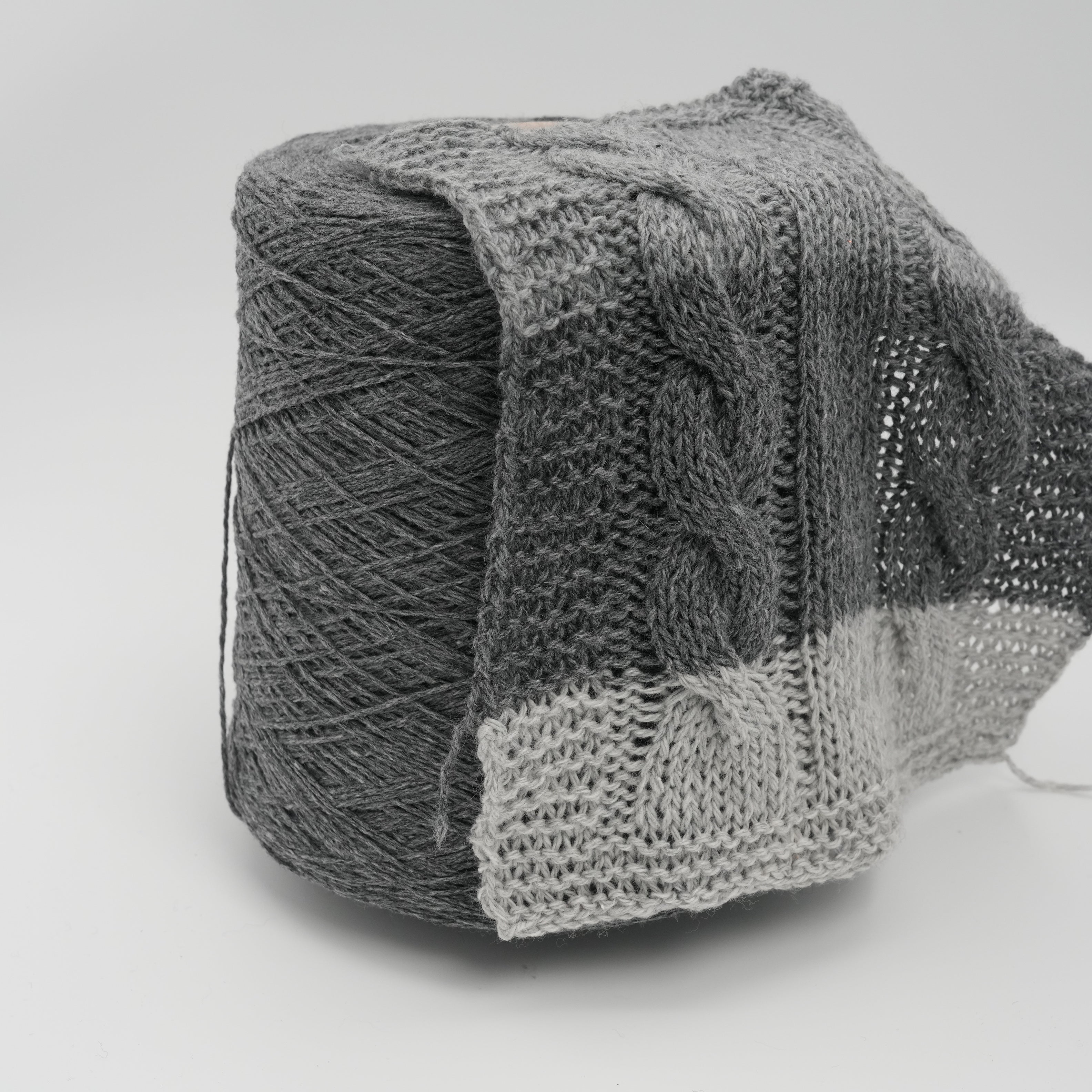Divino 466m/100g (510yds/3.5oz), Ash Silk – Cashmere & Silk Blend