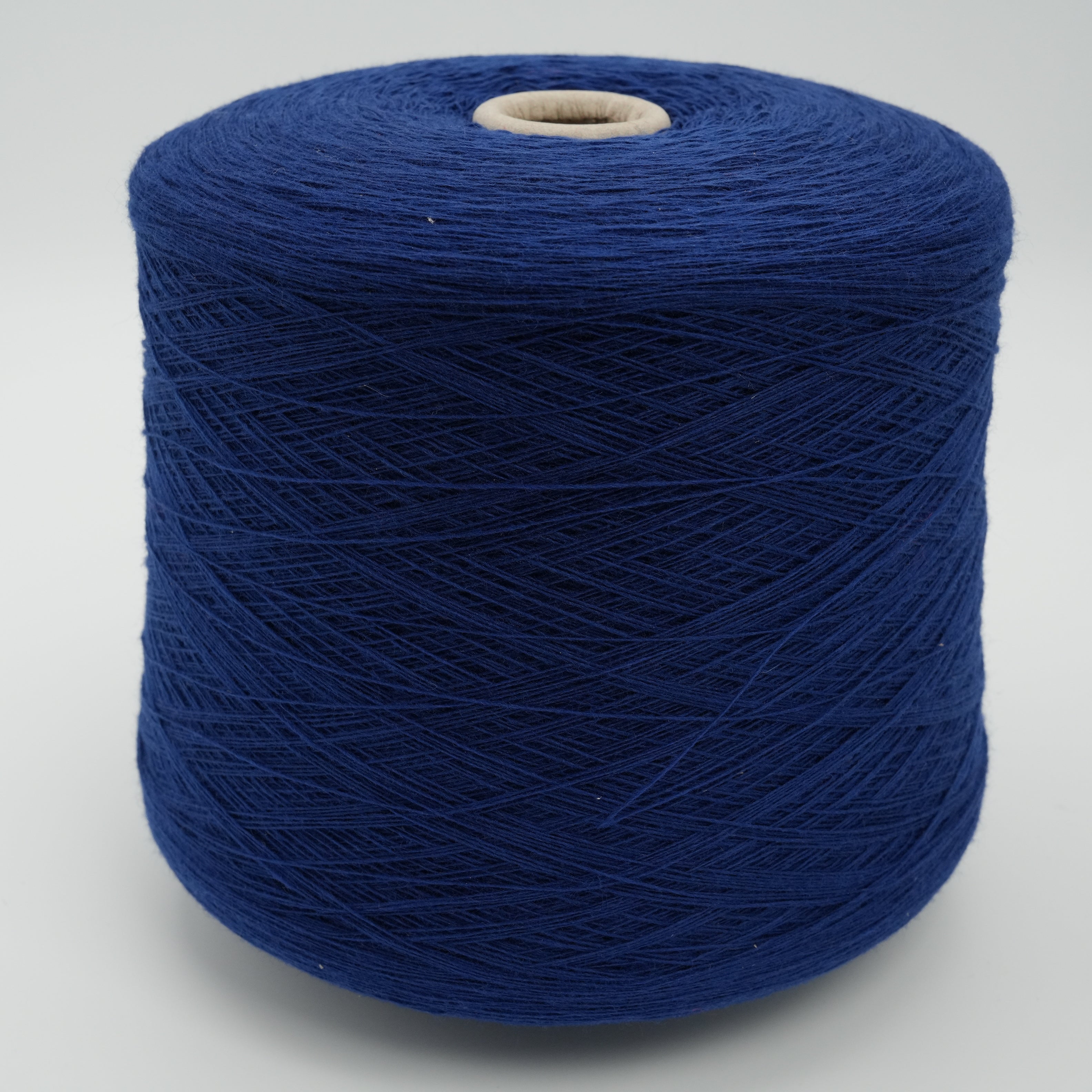 Canberra 1500m/100g (1640yds/3.5oz), Blue Depth – 100% Virgin Wool (Lambswool)