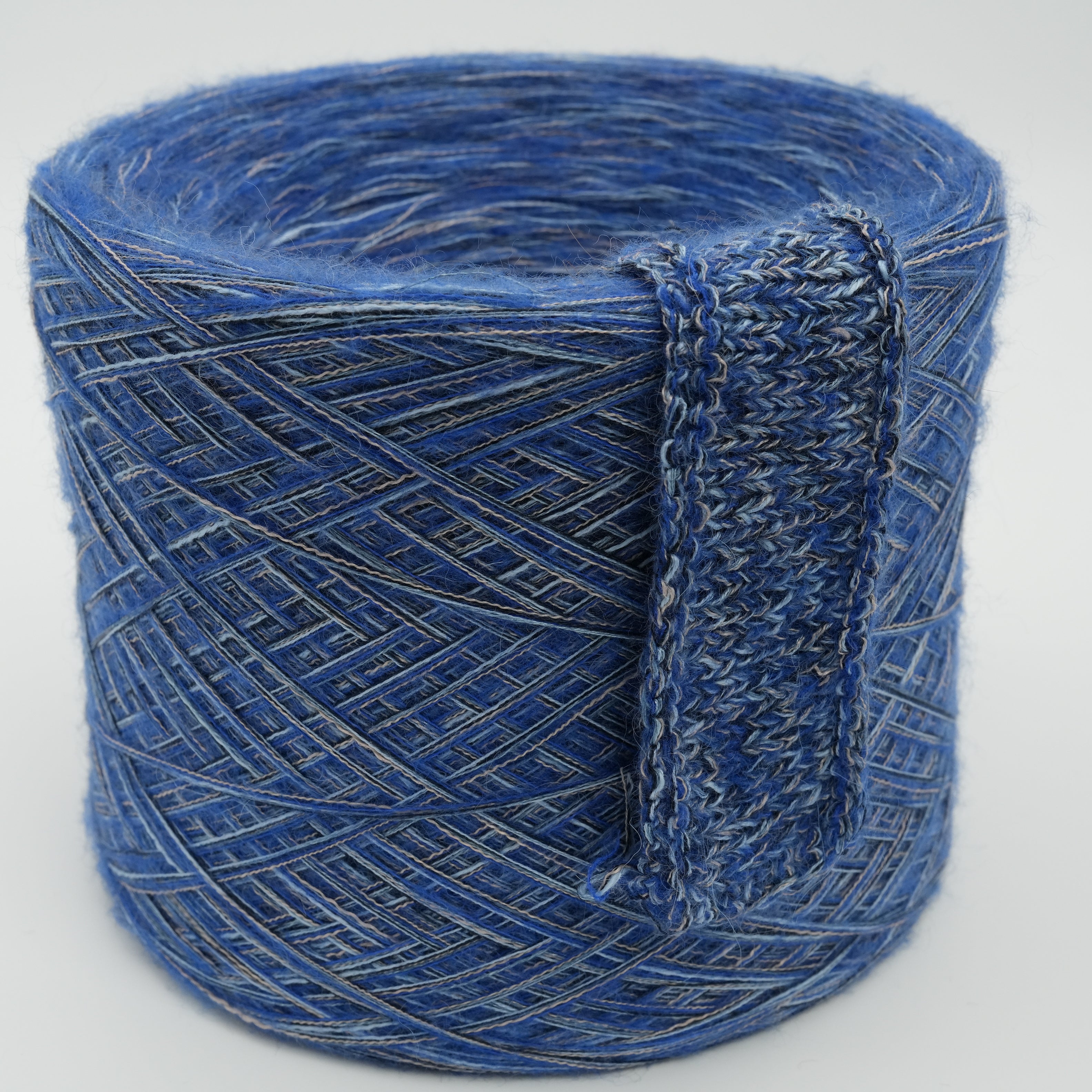 Yarnix – Indigo Granite, 576g – Merino, Mohair & Polyamide Blend