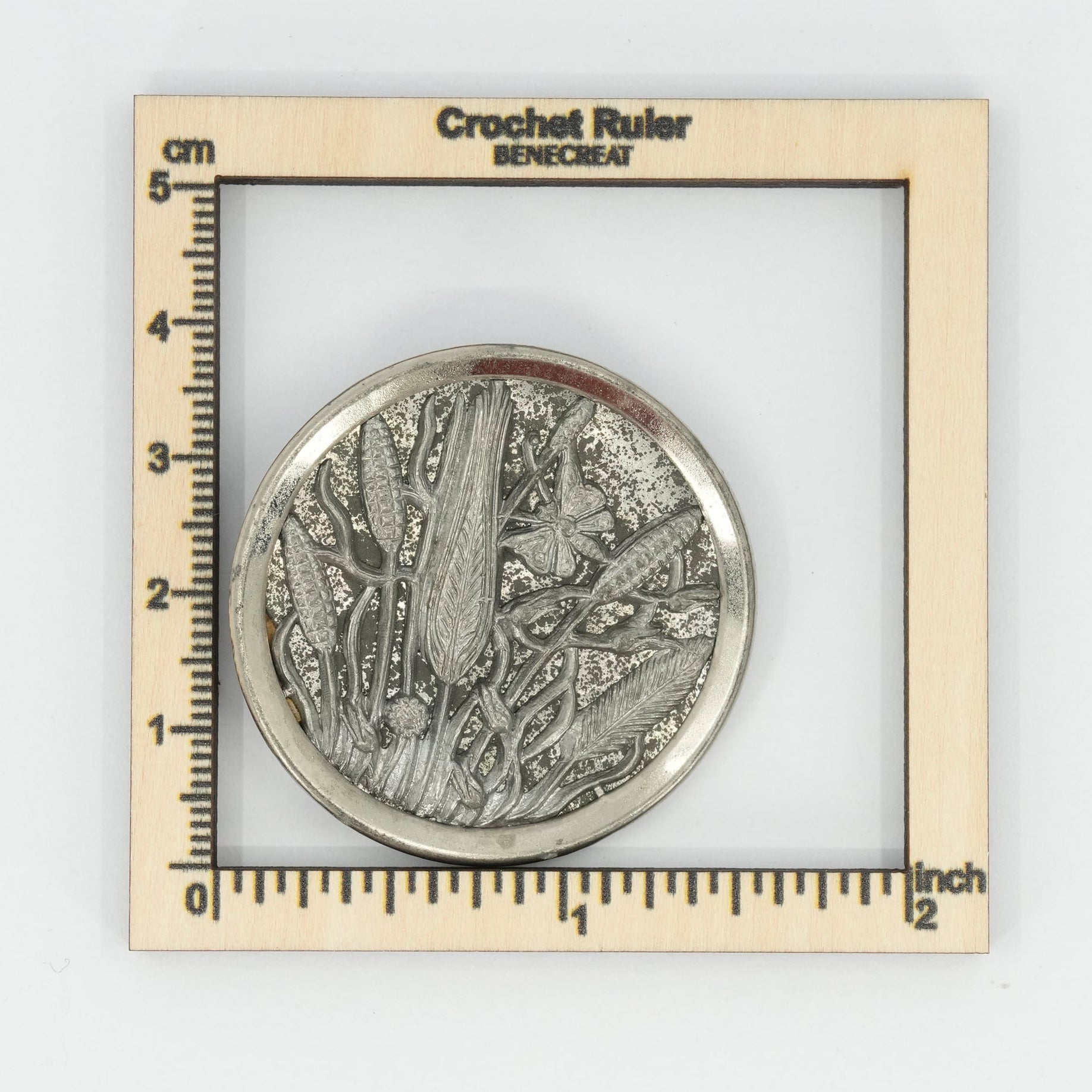 Vintage Button | Botanical Silver – 3.8 cm / 1.5 in
