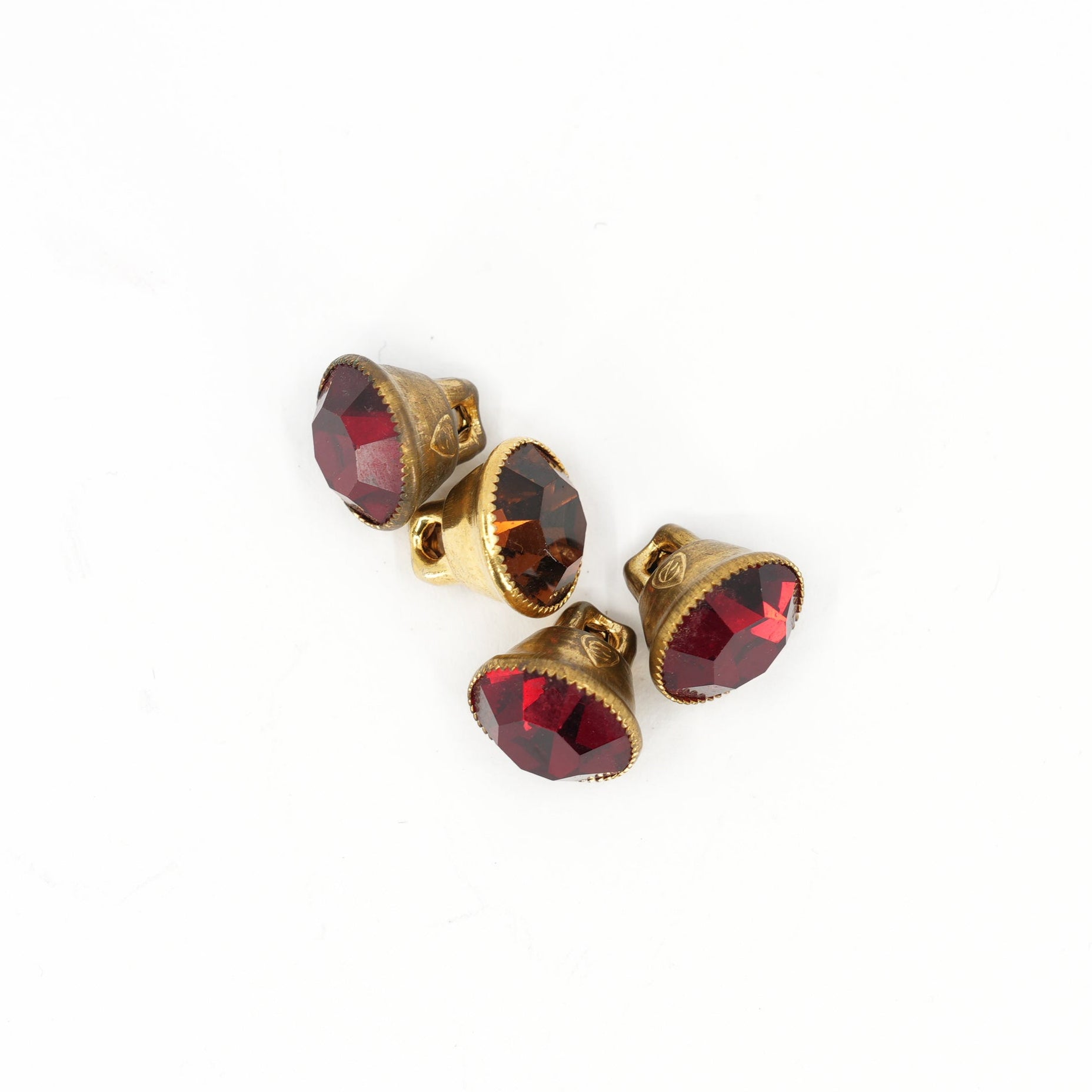 Vintage Jewel Dome Buttons – Garnet Red Set (4 pieces)