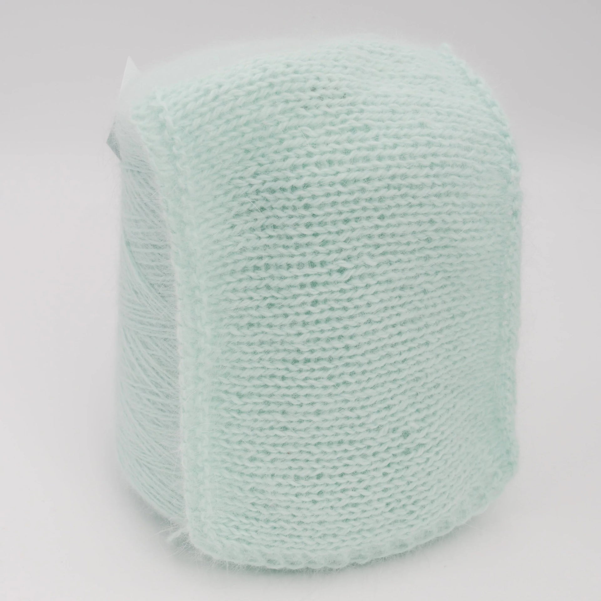 Storai – Roger NM2/10, 500m/100g (547yds/3.5oz) – 80% Angora, 20% Polyamide