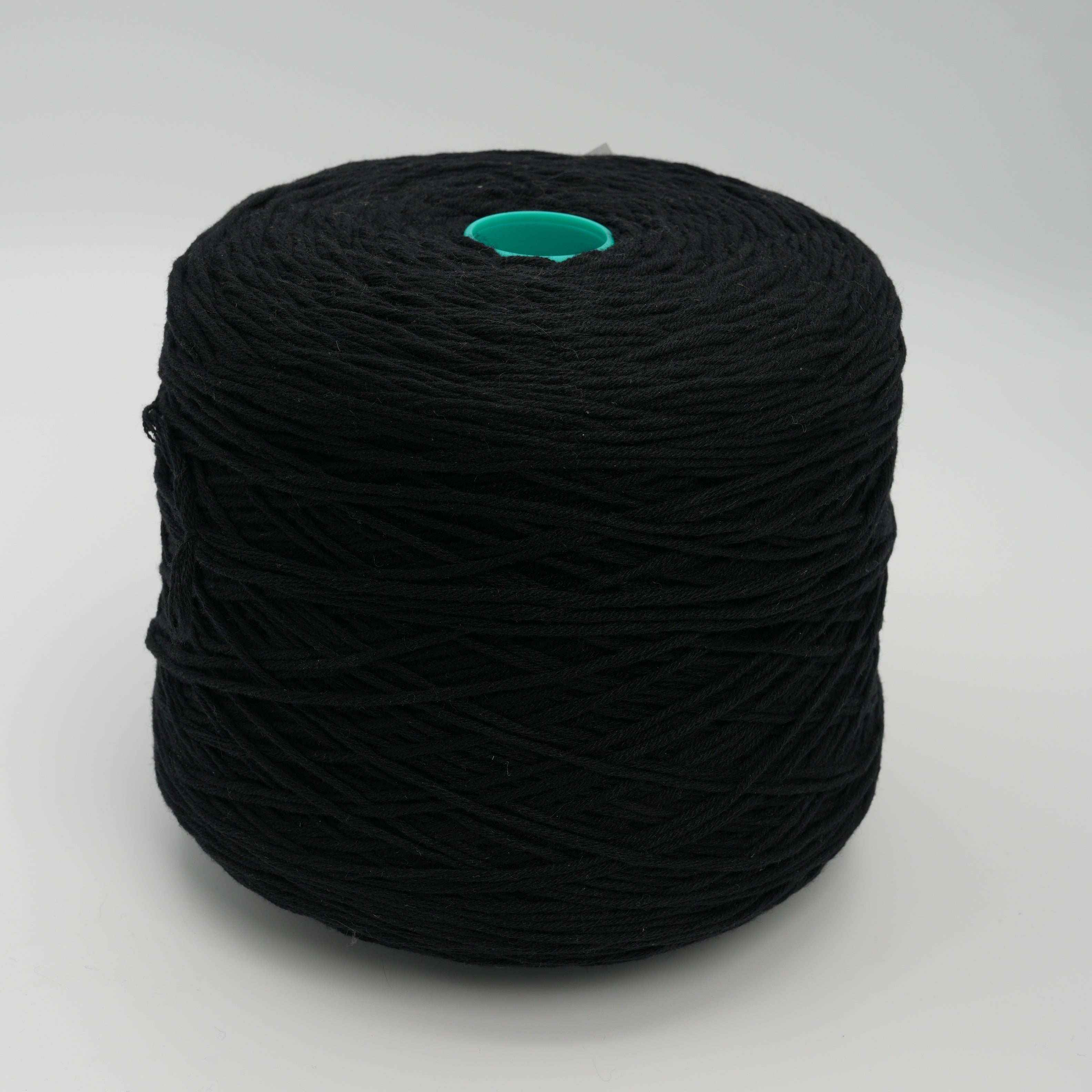 Cashmere 2/28×8 175m/100g (191yds/3.5oz) – 100% Cashmere