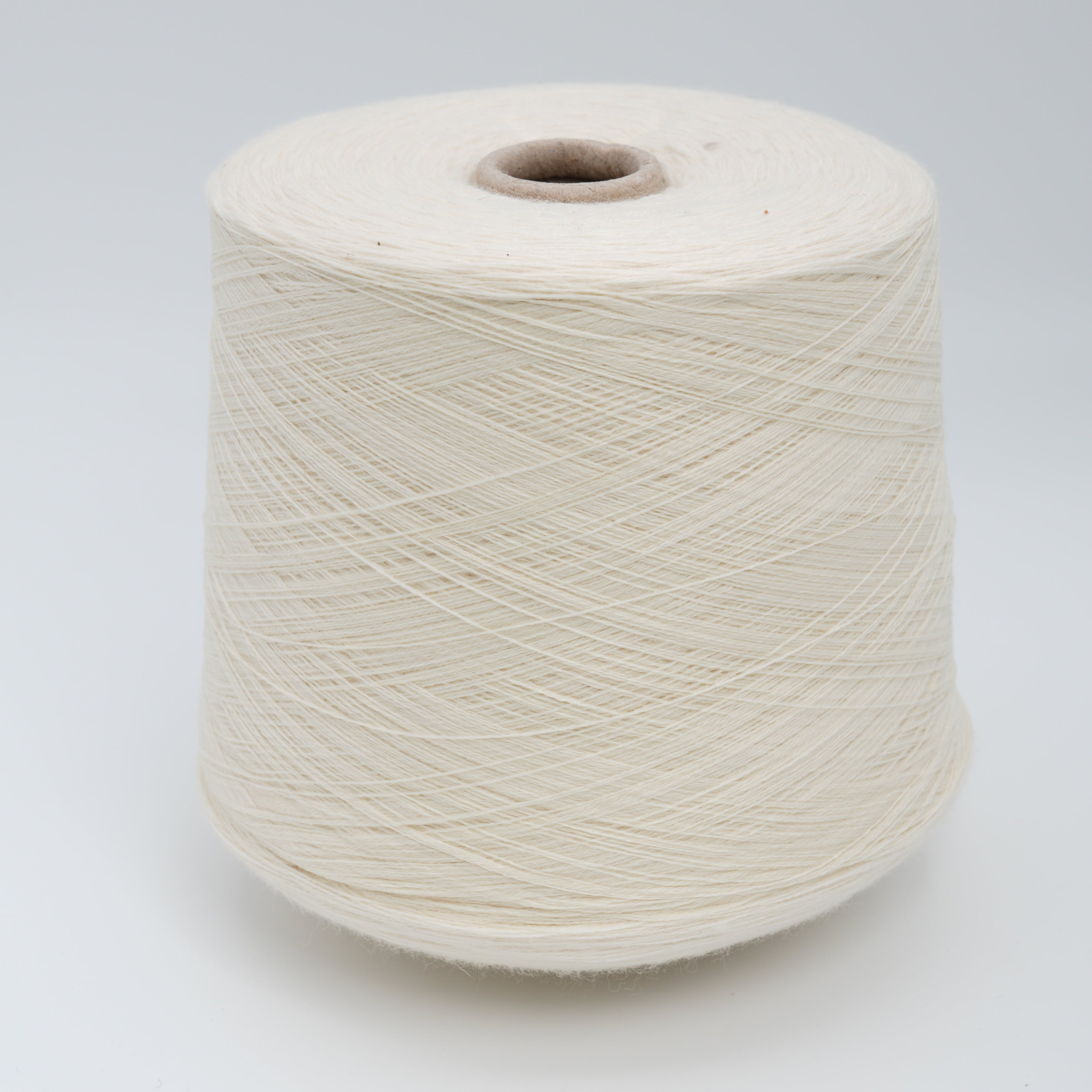 Coral 1400m/100g (1531yds/3.5oz), Laceweight – 100% Merino Wool