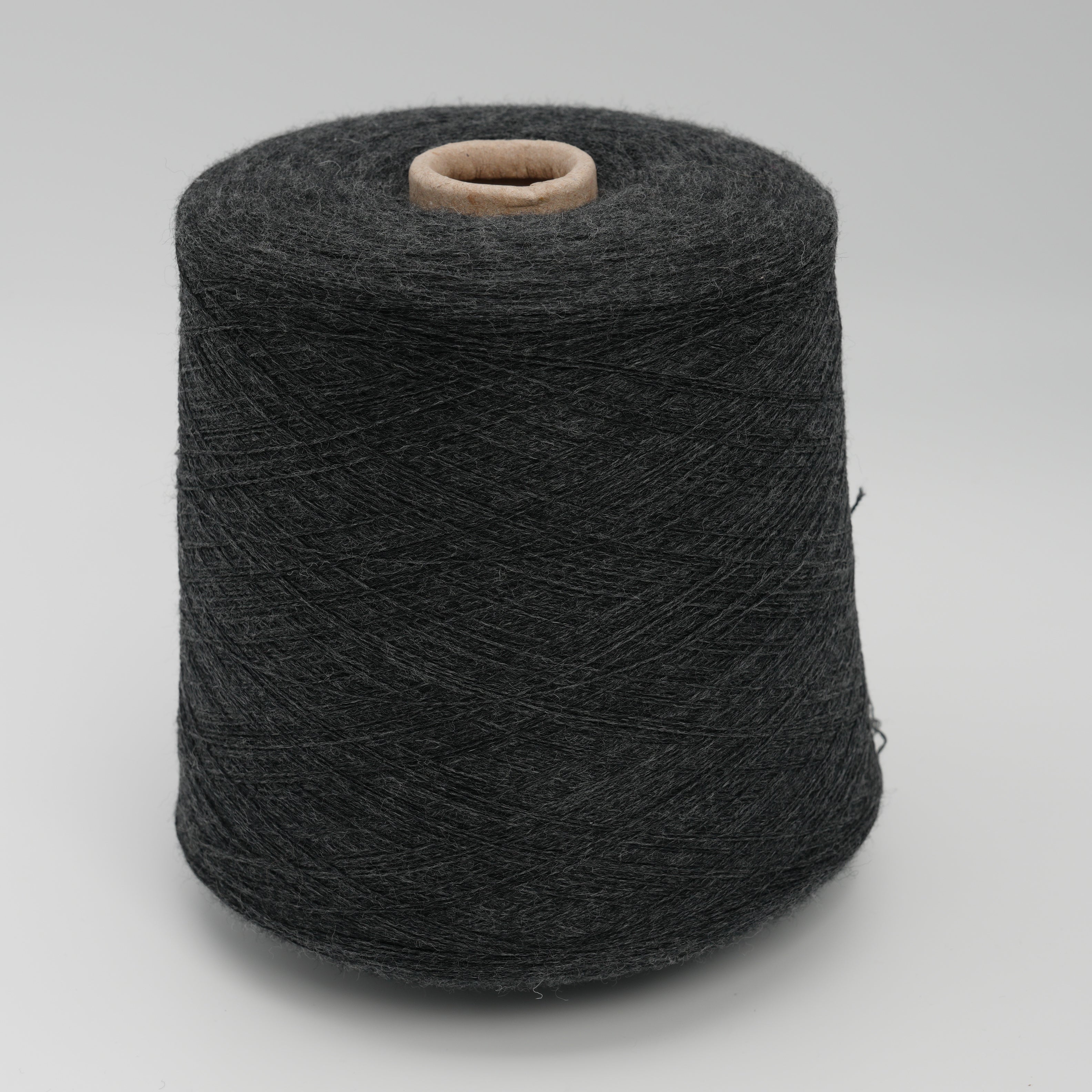 Coral 1400m/100g (1531yds/3.5oz), Laceweight – 100% Merino Wool