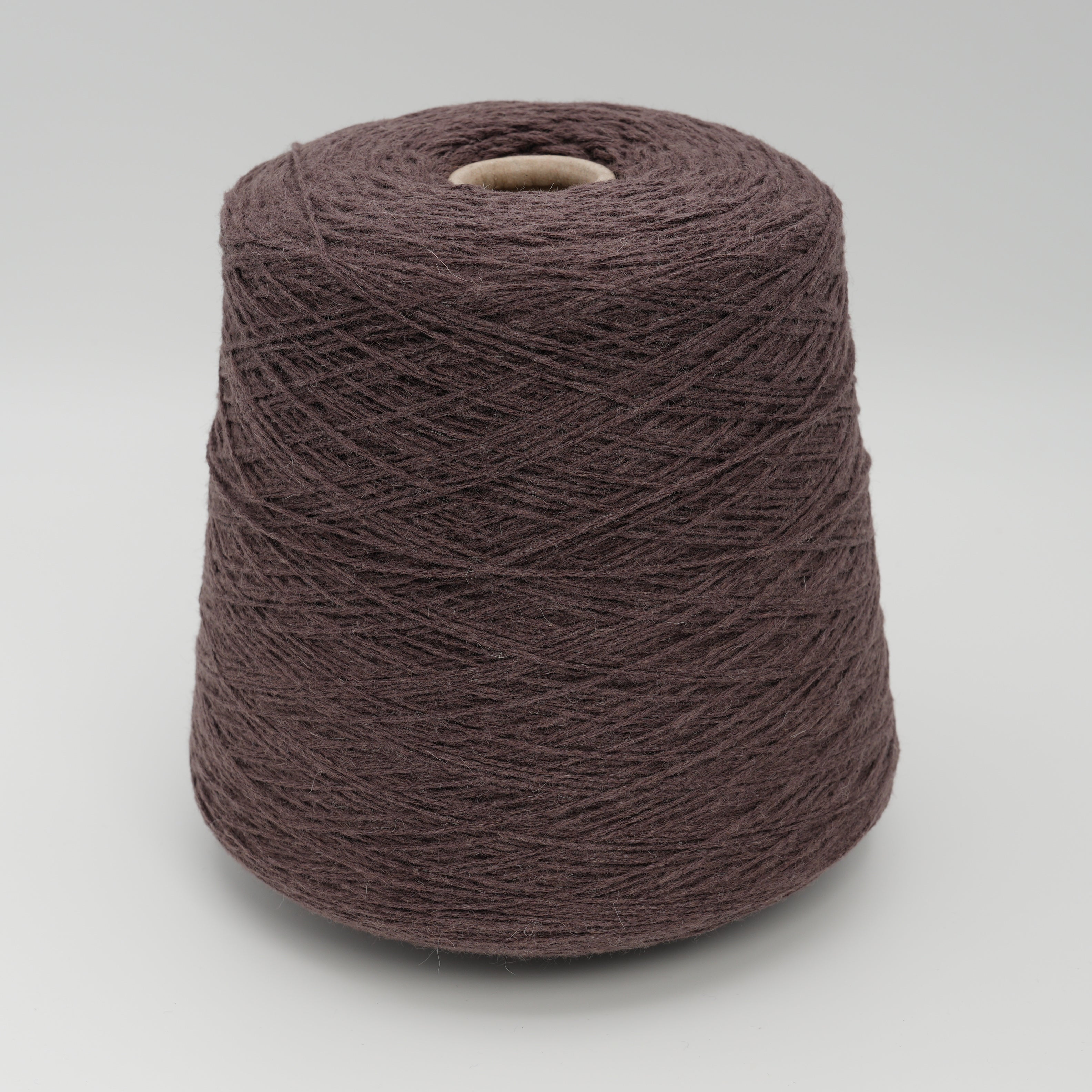 Fluido 2800 280m/100g (306yds/3.5oz) – 40WP/10WV/50PA