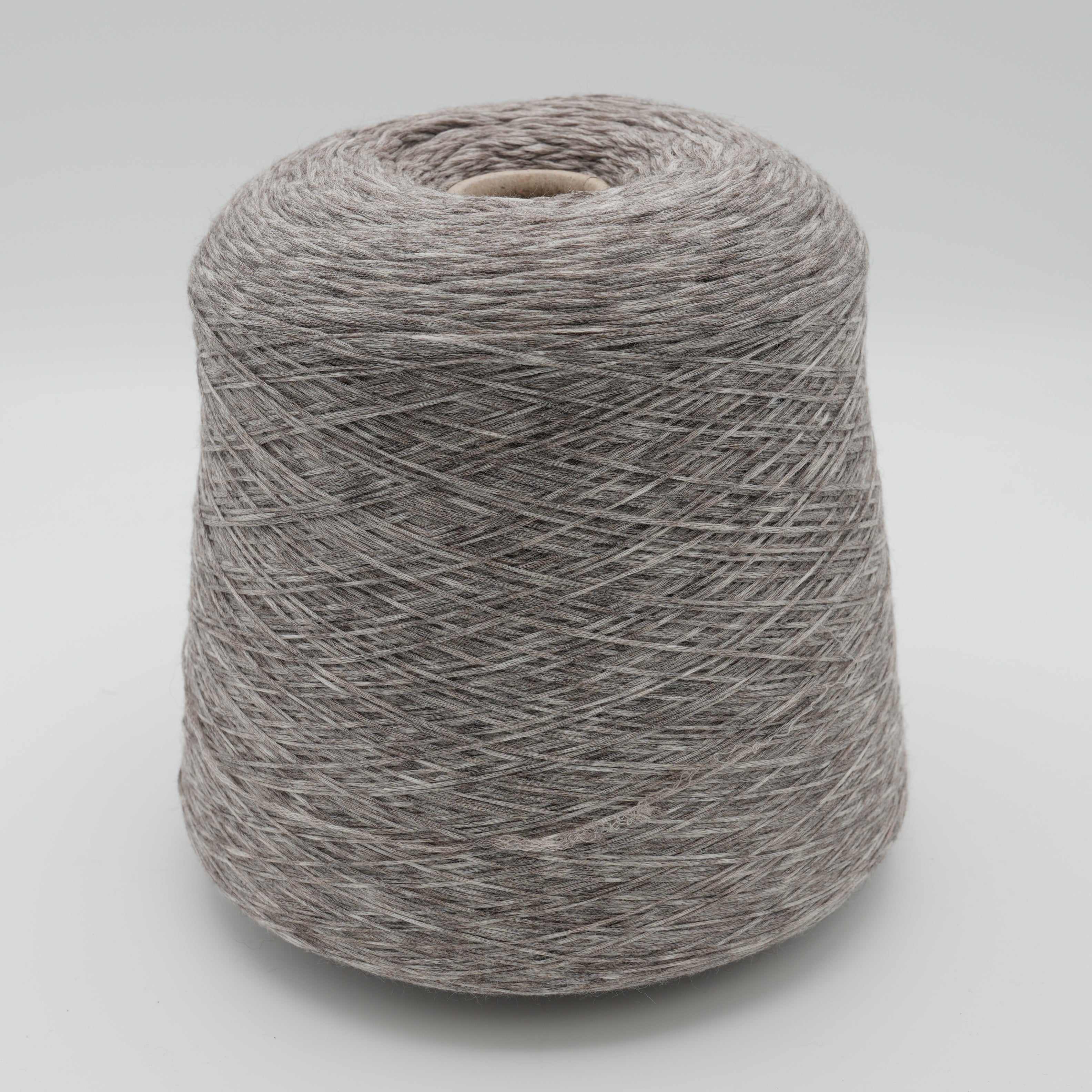 Yakmite 6500 650m/100g (710yds/3.5oz) – 40WV 30Yak 30PA