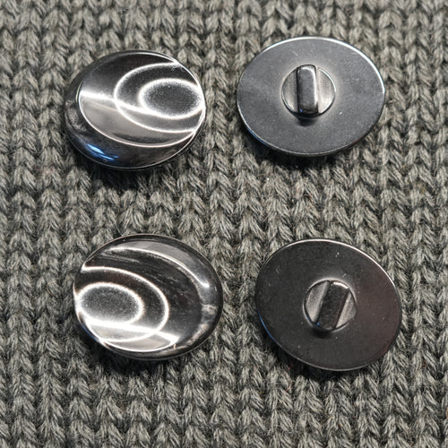 Button 27×22 mm · Shank · Fratelli Bonfanti (Italy)