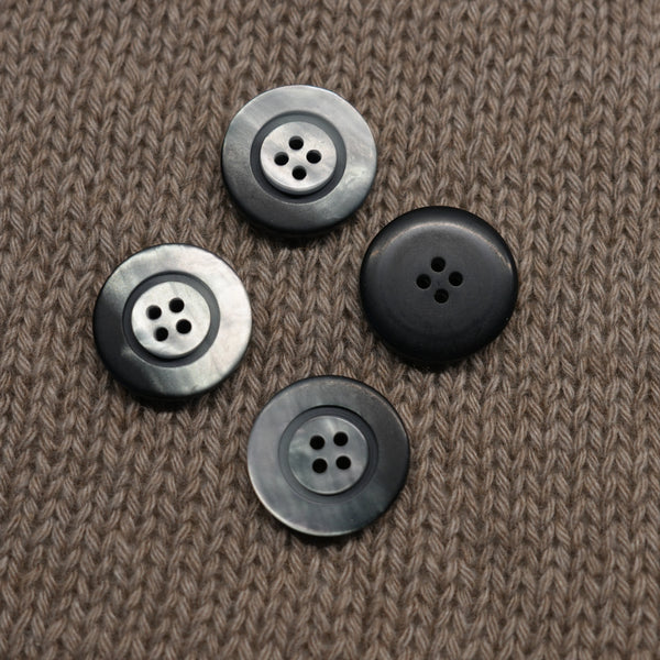 Button 24 mm · 4 holes · Fratelli Bonfanti (Italy)