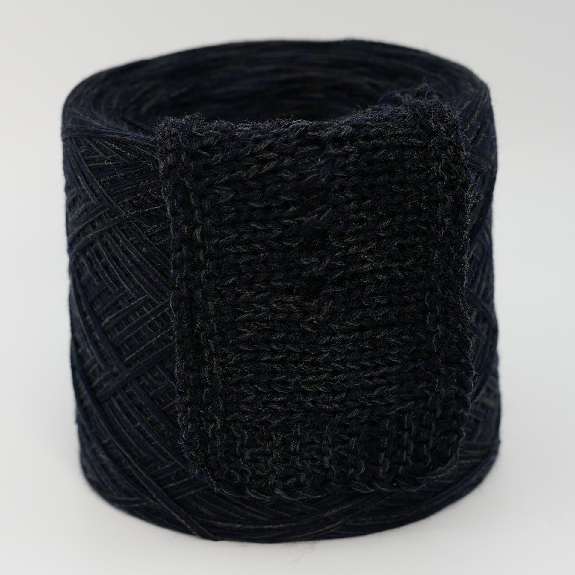 Yarnix Midnight Blend 250m/100g (273yds/3.5oz) – WS, WV, SE, (LI/VI/PA)