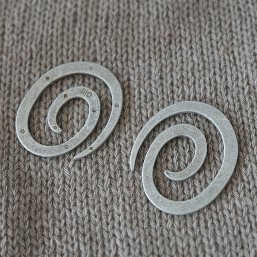 Decorative Metal Clasp 49×42 mm · Spiral Design · 11 g · Mediac (Germany)