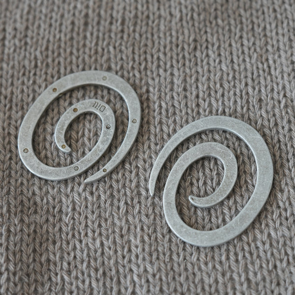 Decorative Metal Clasp 49×42 mm · Spiral Design · 11 g · Mediac (Germany)