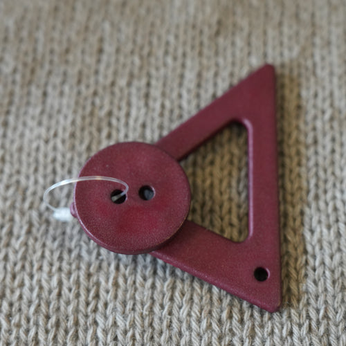 Decorative Clasp · Triangle 70 mm + Button Ø30 mm · Mediac (Germany)