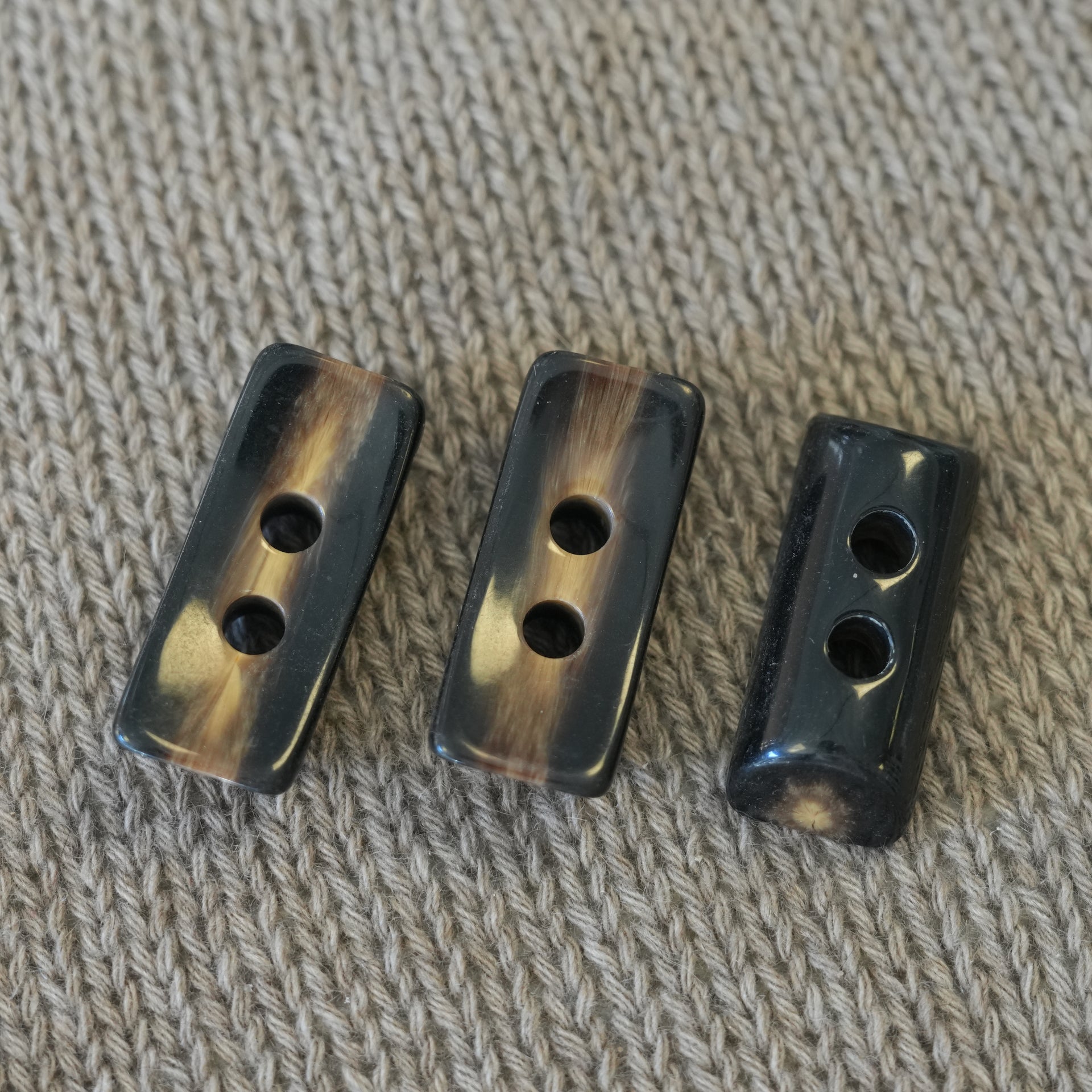 Button 42×18 mm · 2-Hole · Fratelli Bonfanti (Italy)